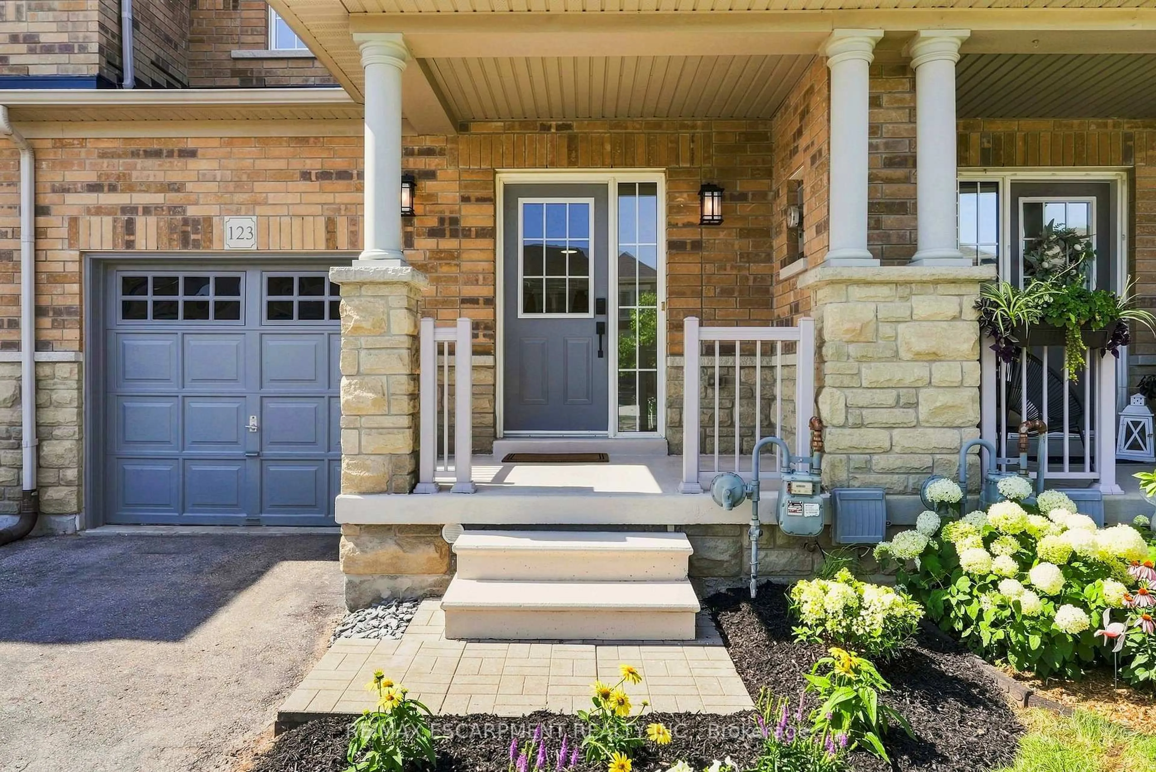 Unknown for 123 SKINNER Rd, Hamilton Ontario L8B 0R4