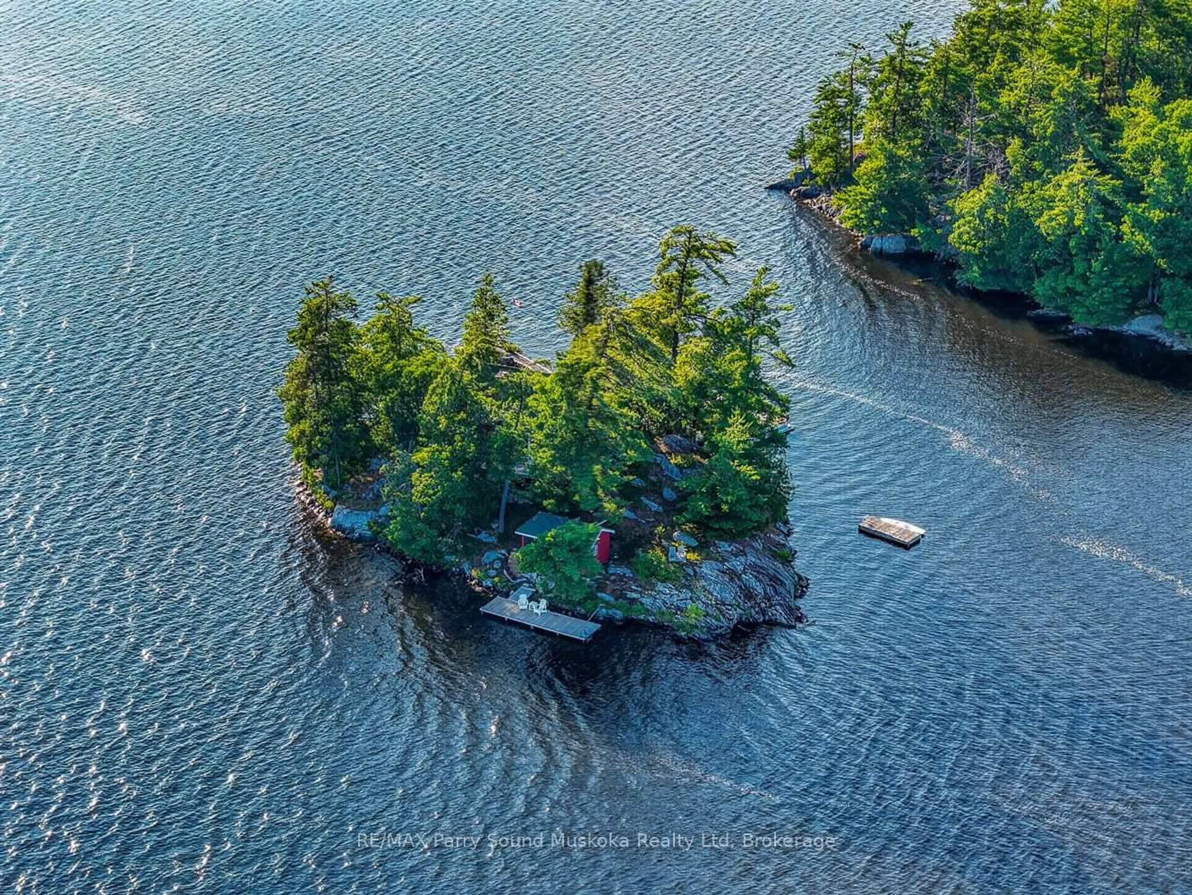 A pic from outside/outdoor area/front of a property/back of a property/a pic from drone, water/lake/river/ocean view for 0 ISLAND DB71, The Archipelago Ontario P0G 1G0