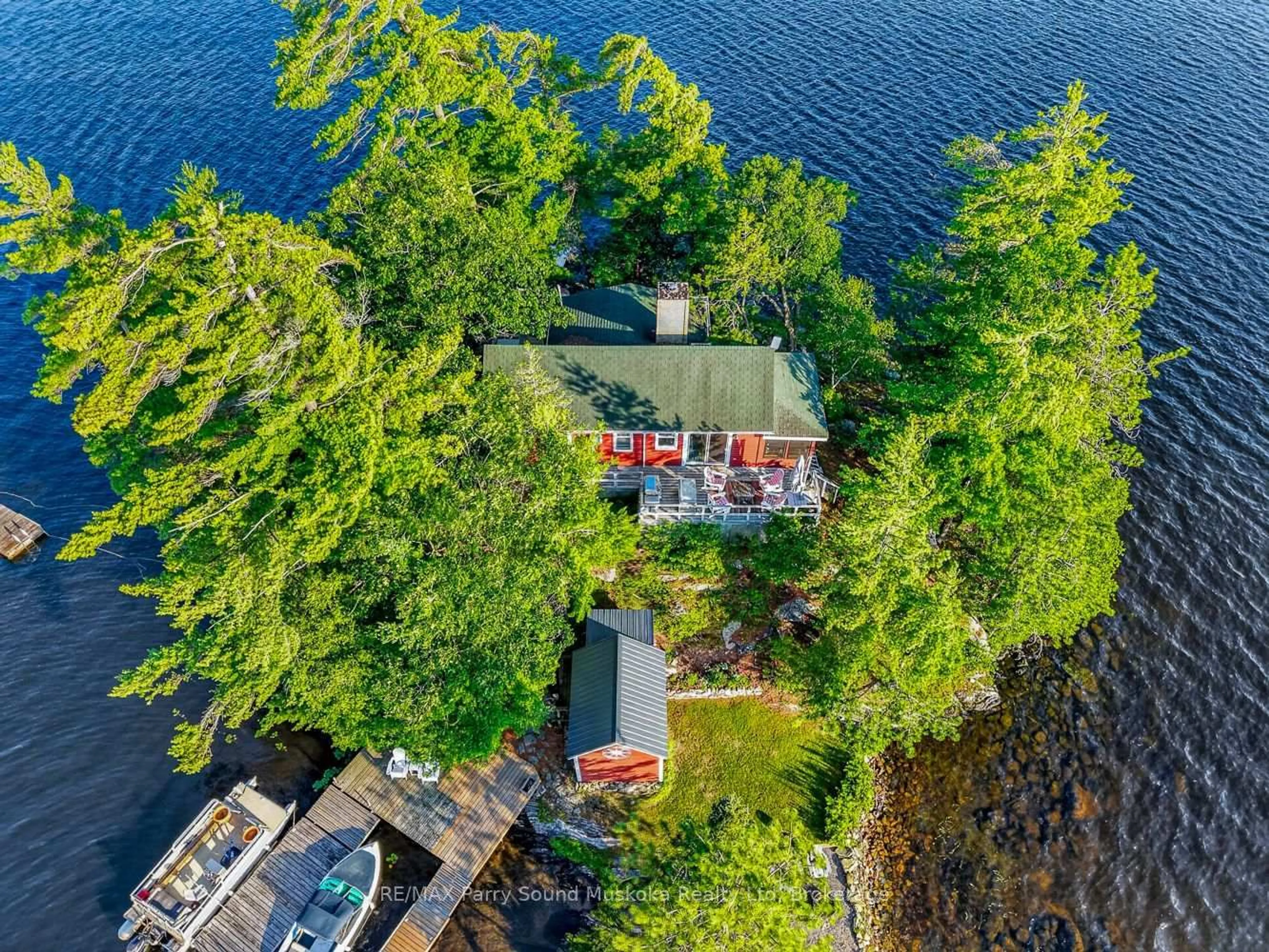 A pic from outside/outdoor area/front of a property/back of a property/a pic from drone, water/lake/river/ocean view for 0 ISLAND DB71, The Archipelago Ontario P0G 1G0