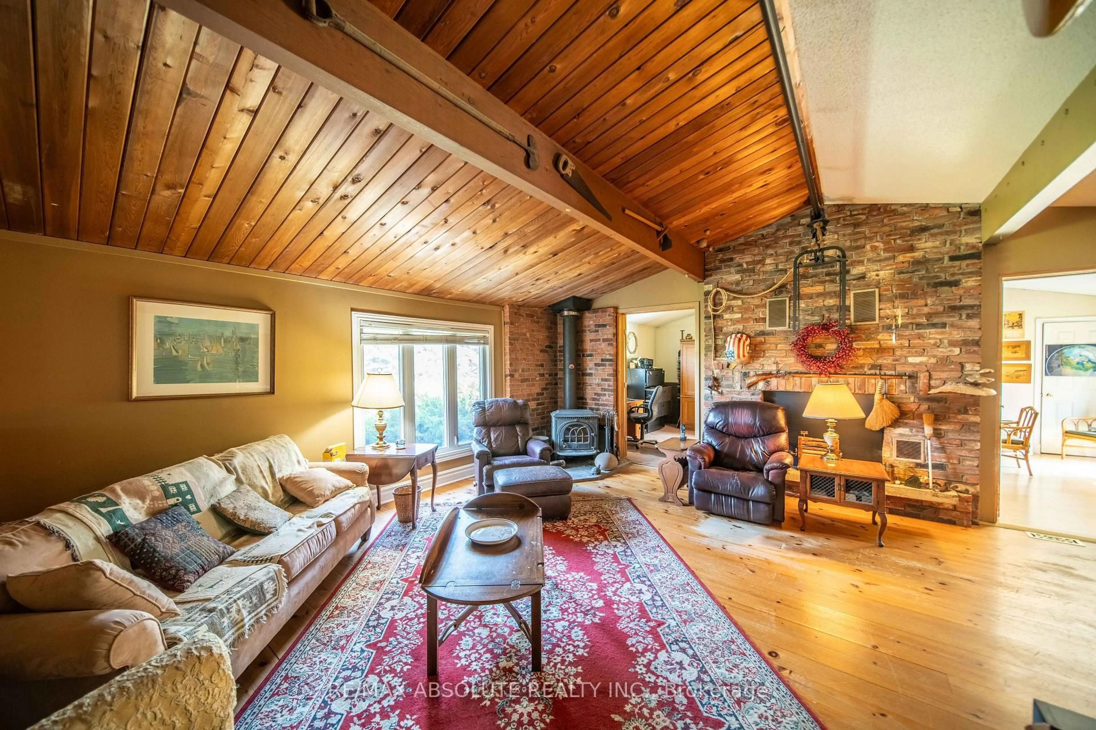 Living room with furniture, unknown for 1543 Gagnon Rd, The Nation Ontario K0A 2M0
