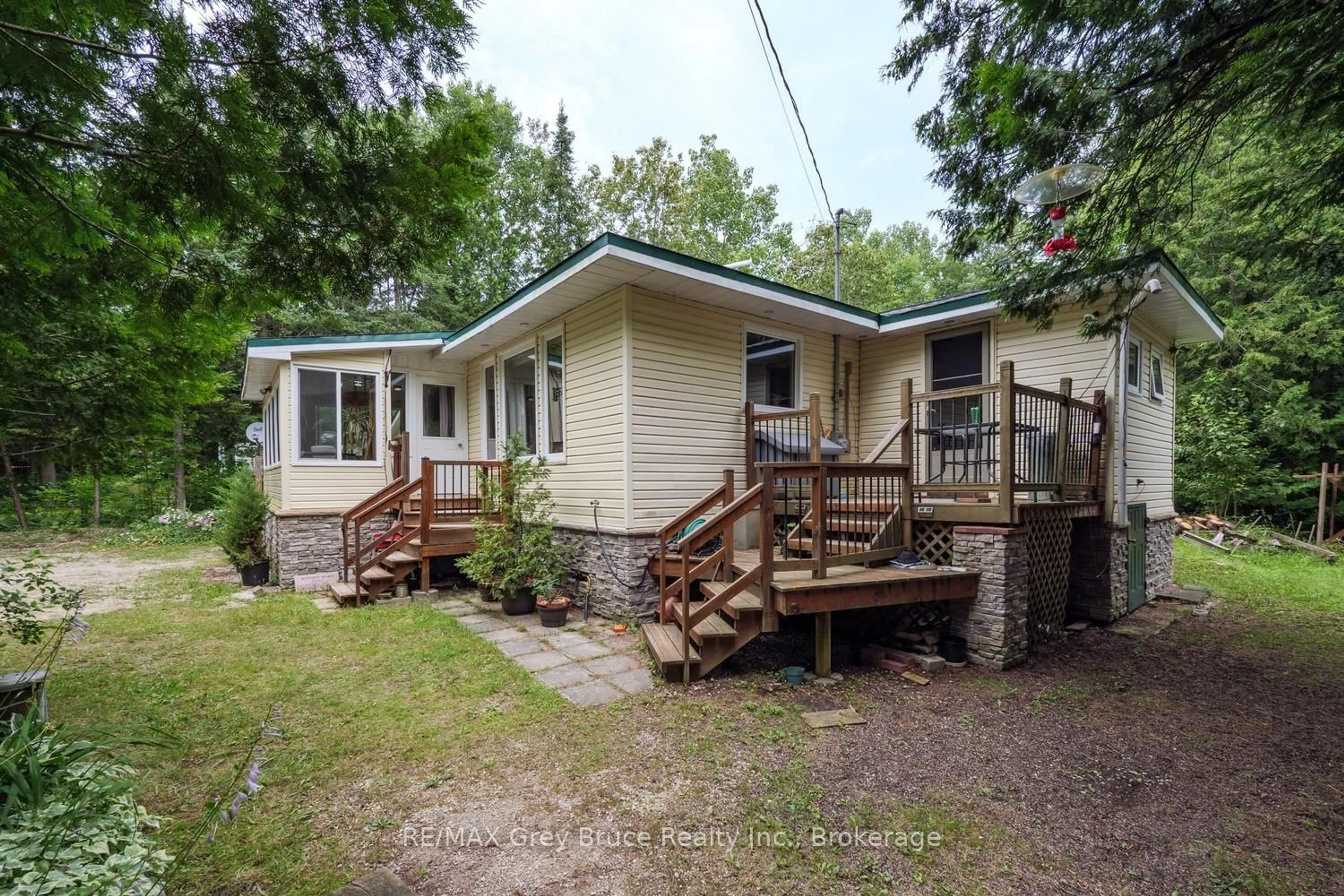 Unknown for 496 Berford Lake Rd, South Bruce Peninsula Ontario N0H 2T0