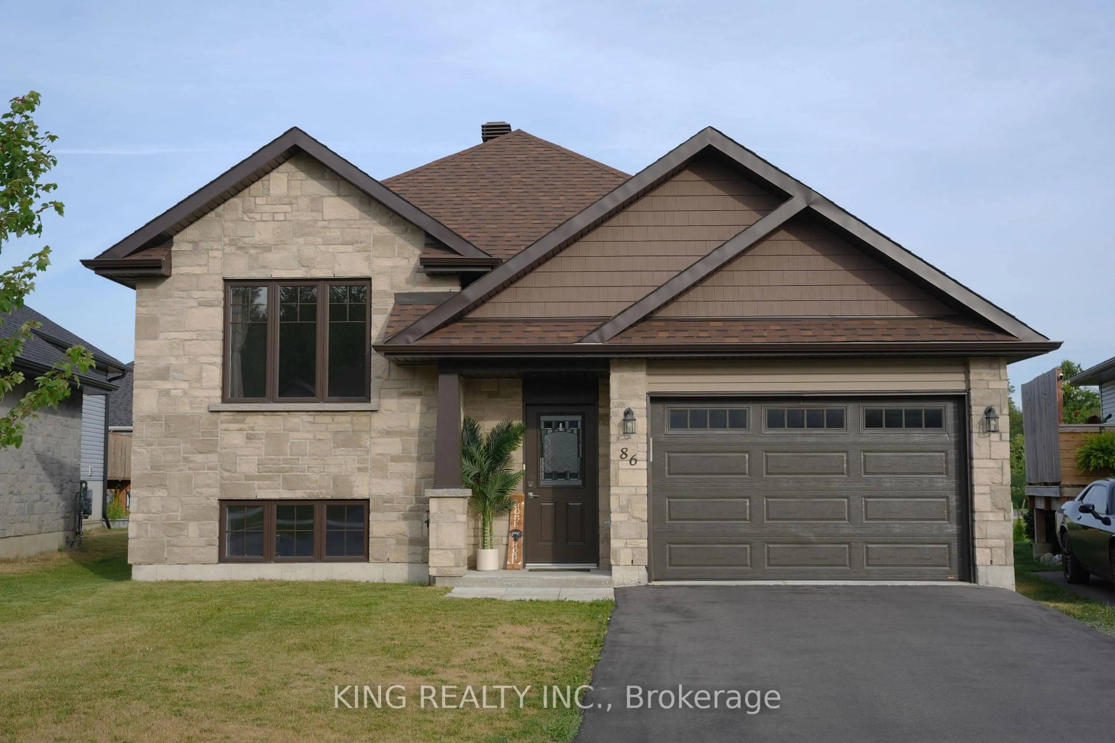 Home with brick exterior material, street for 86 Cameron Cres, Cornwall Ontario K6K 0B7