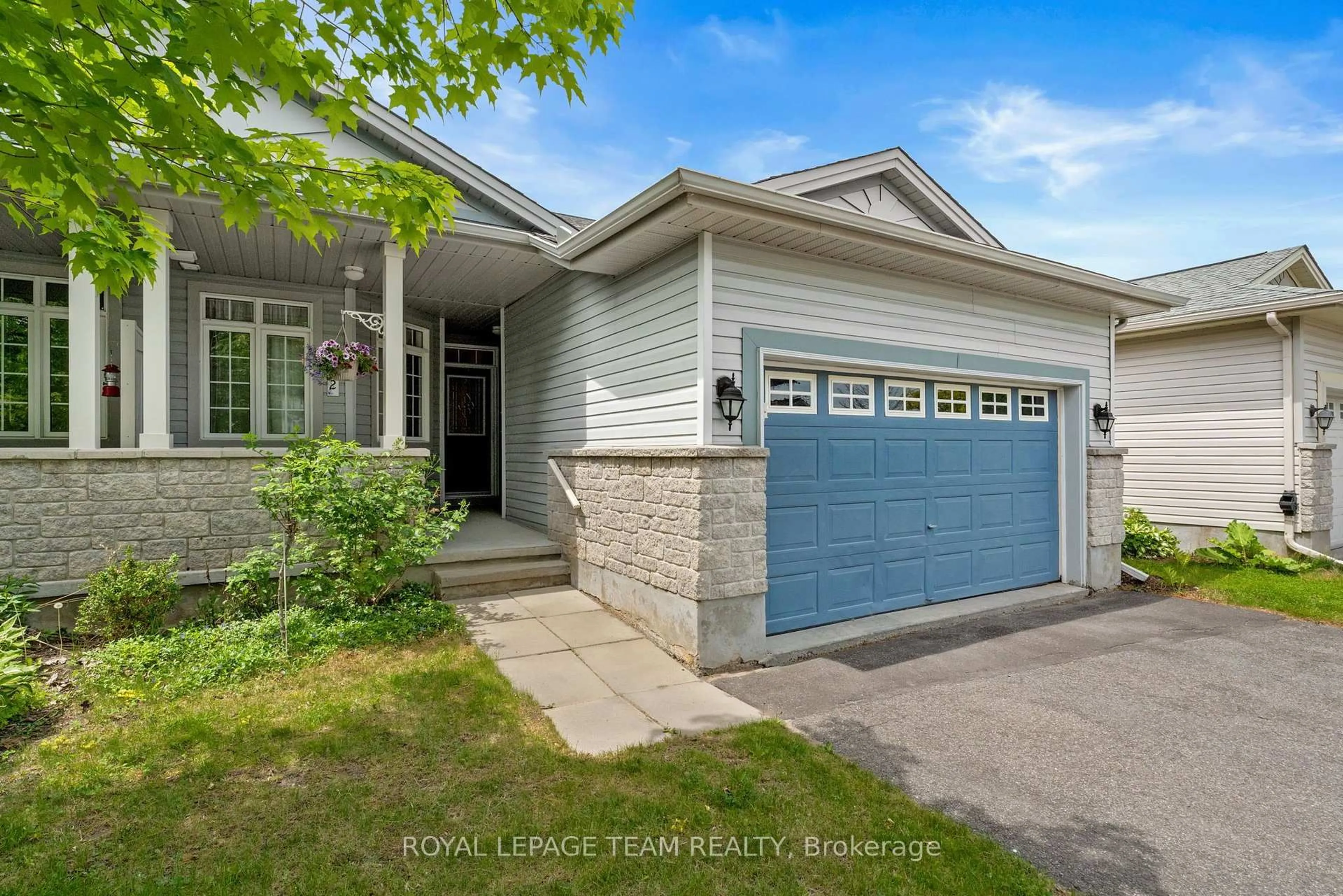 Unknown for 52 Village Walk Private, Manotick Ontario K4M 1L1