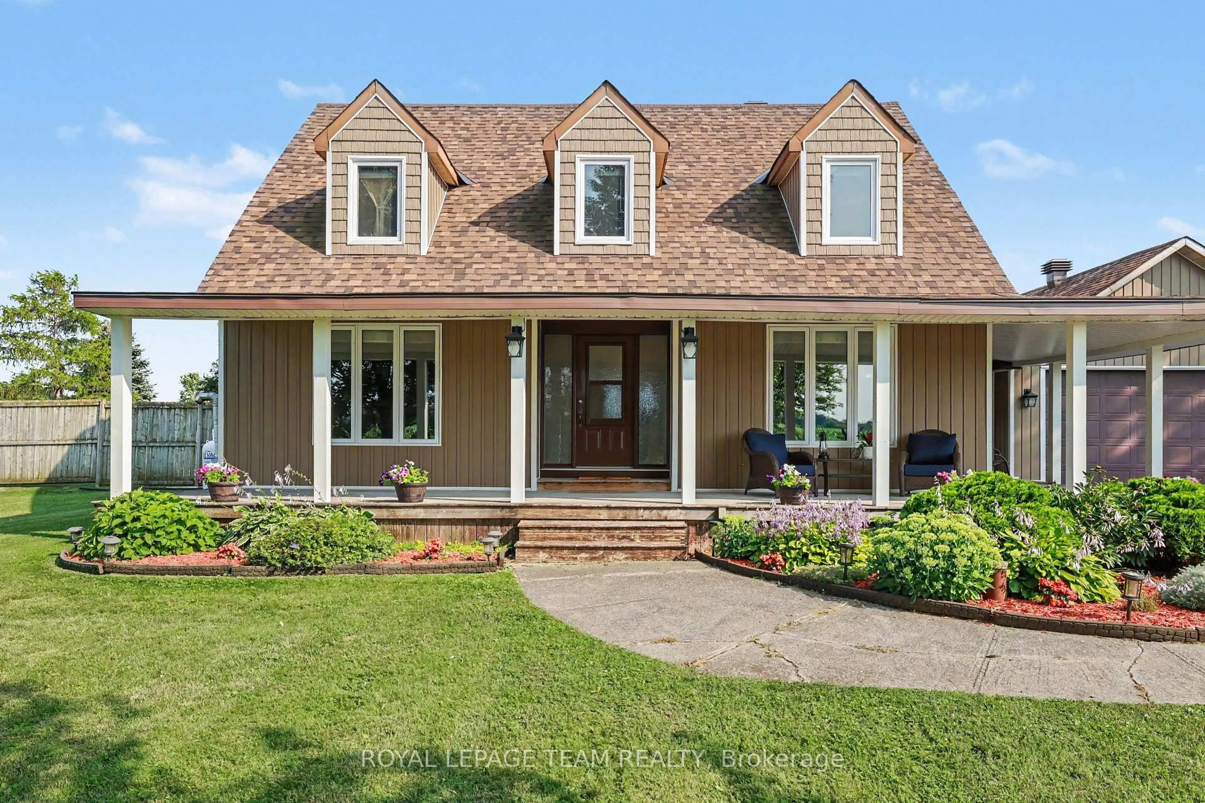 Home with brick exterior material, street for 2710 Pollock Rd, Richmond Ontario K0A 2Z0