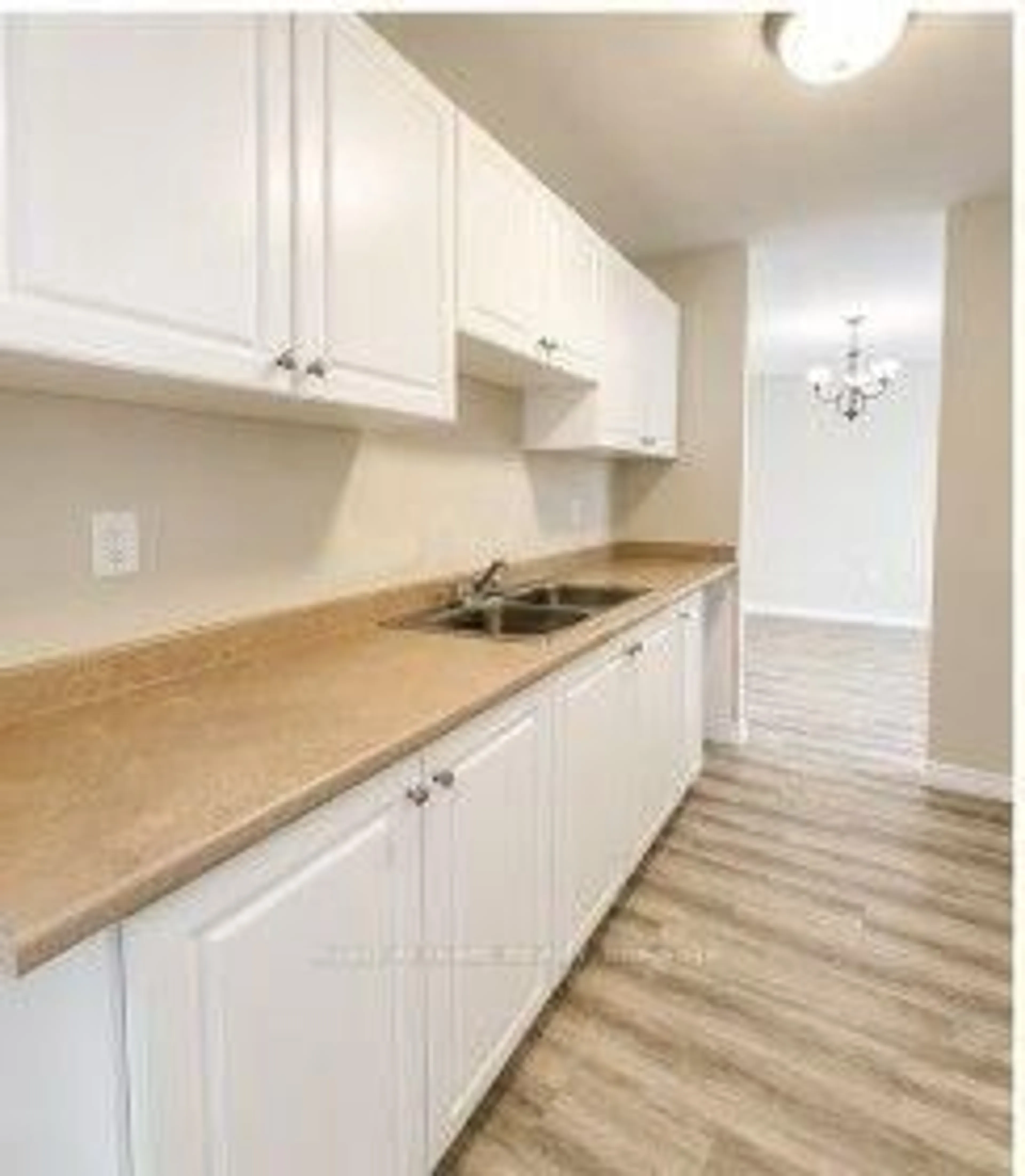 Standard kitchen, unknown for 1584 Ernest Ave #307, London South Ontario N6E 1X9