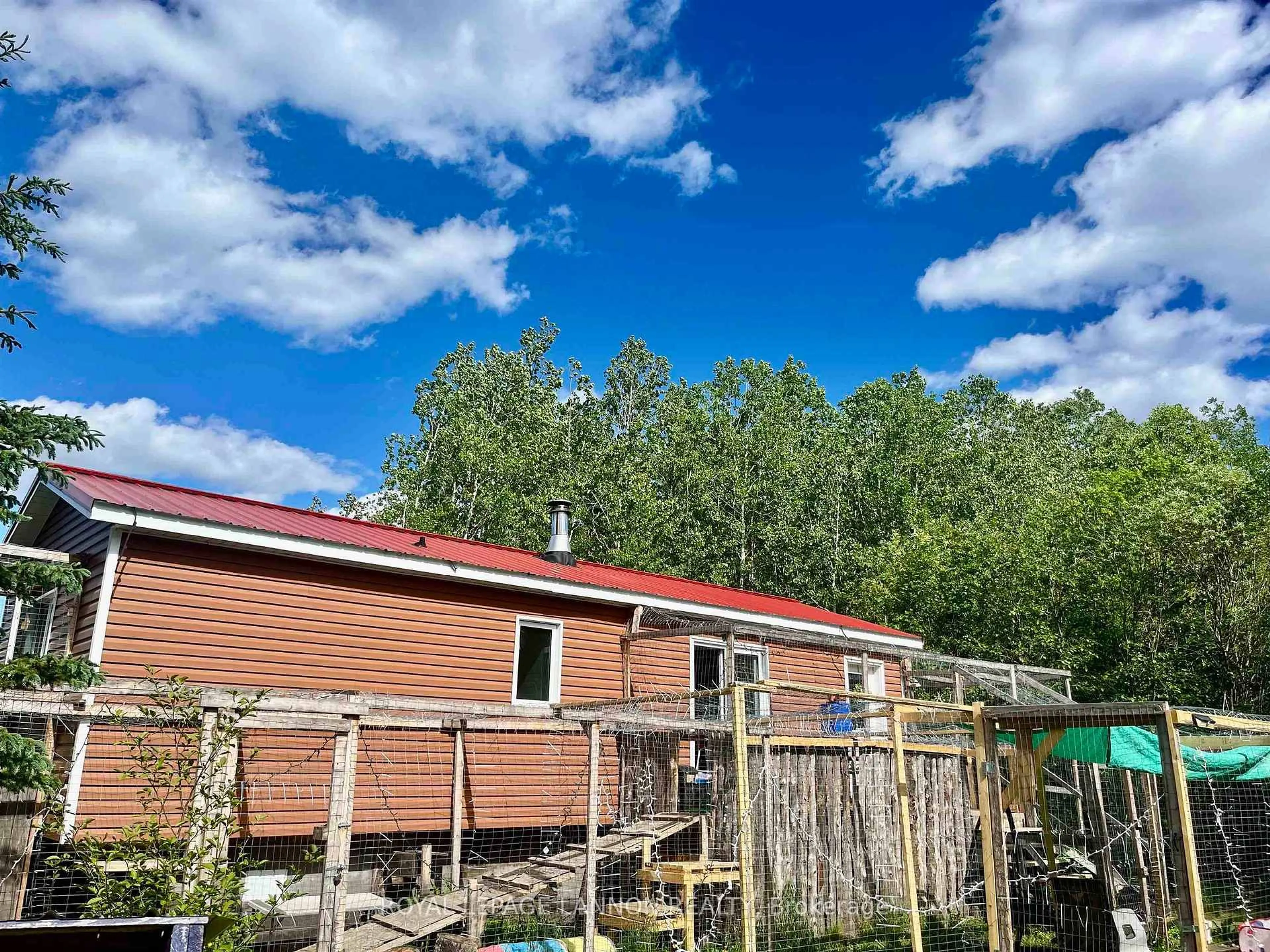 Shed for 189 Larson Rd, Neebing Ontario P7L 0A4