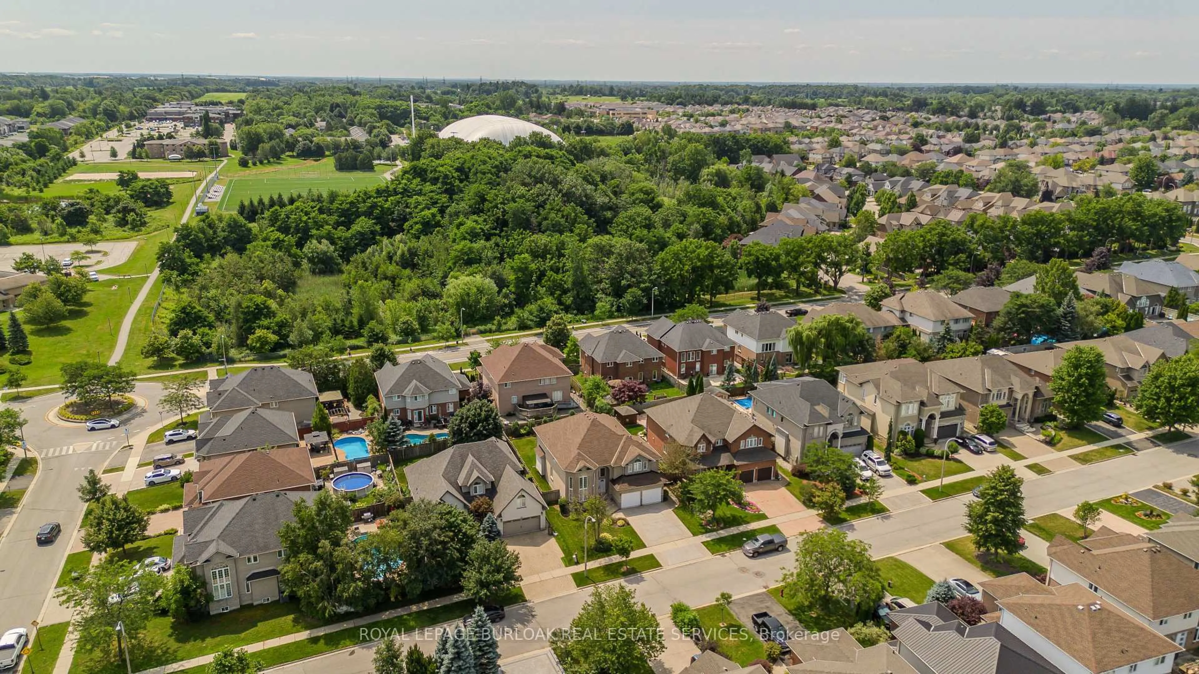 A pic from outside/outdoor area/front of a property/back of a property/a pic from drone, street for 67 Walcotte Ave, Hamilton Ontario L9K 1M8