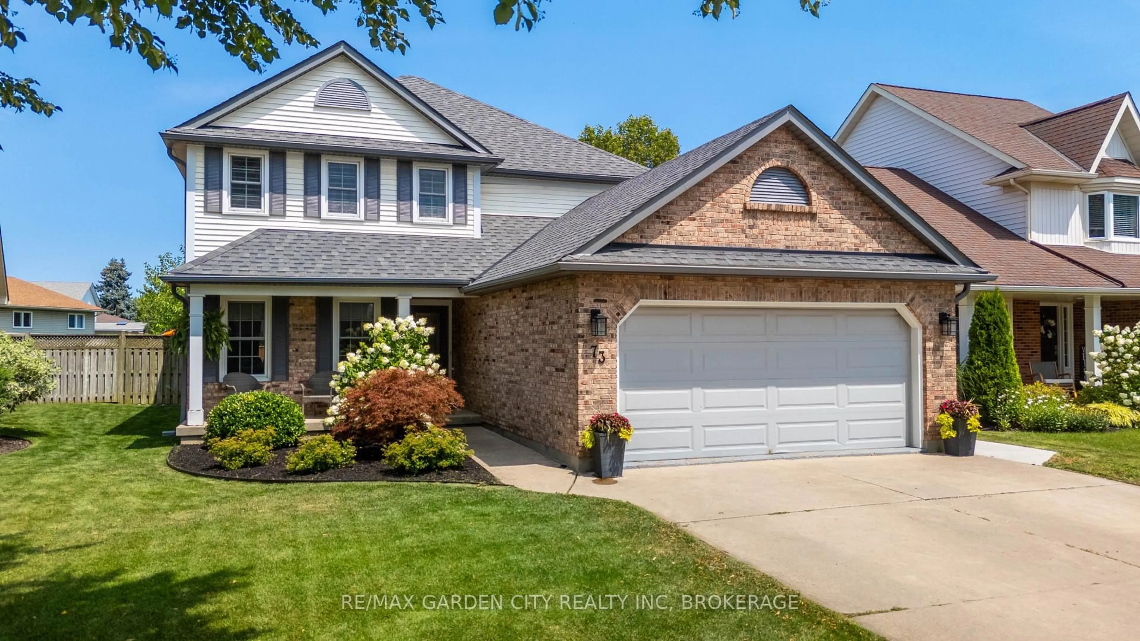 Home with brick exterior material, street for 73 West Farmington Dr, St. Catharines Ontario L2S 3S2