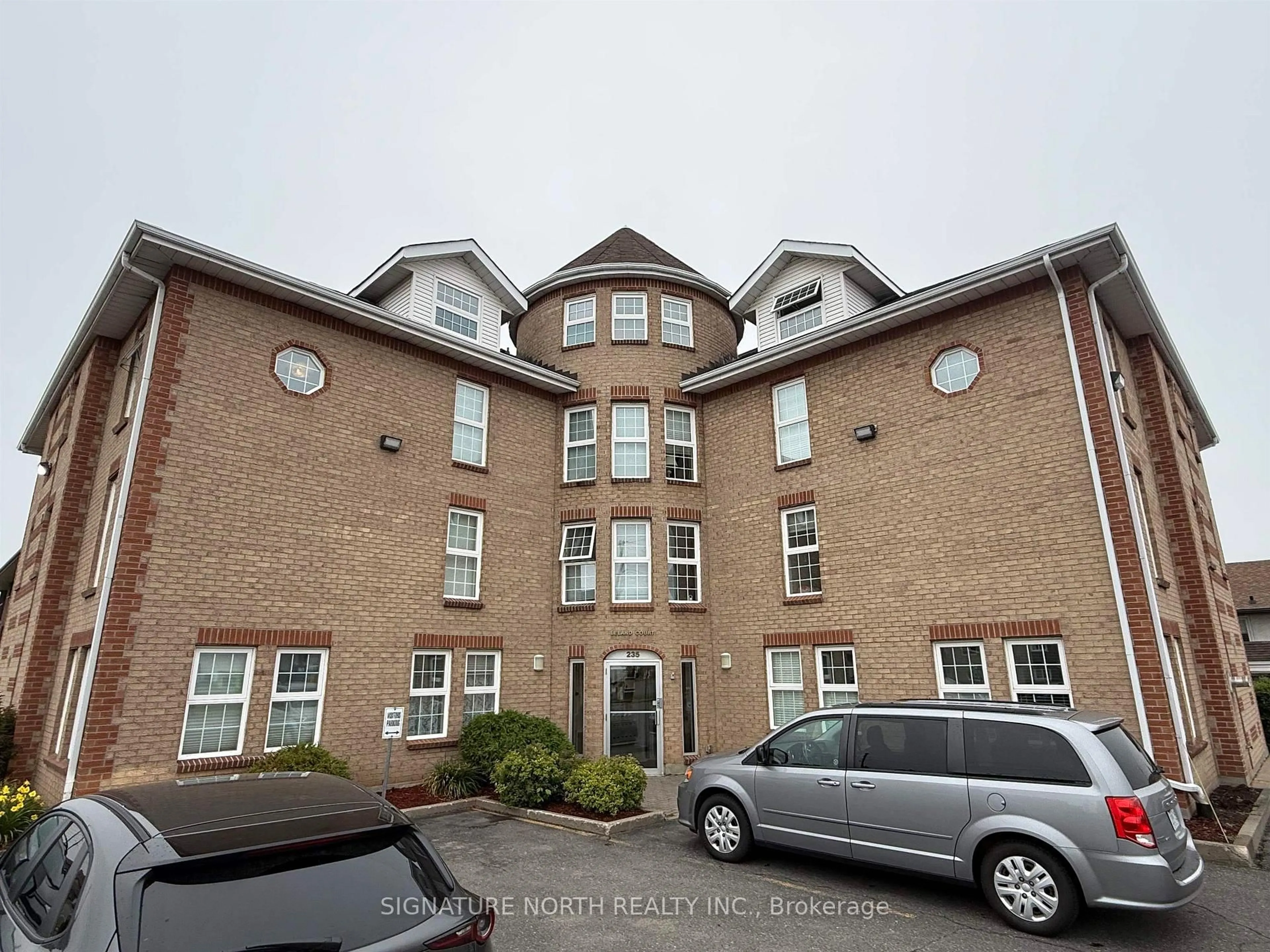 A pic from outside/outdoor area/front of a property/back of a property/a pic from drone, building for 235 Leland Ave S #303, Thunder Bay Ontario P7E 2N6