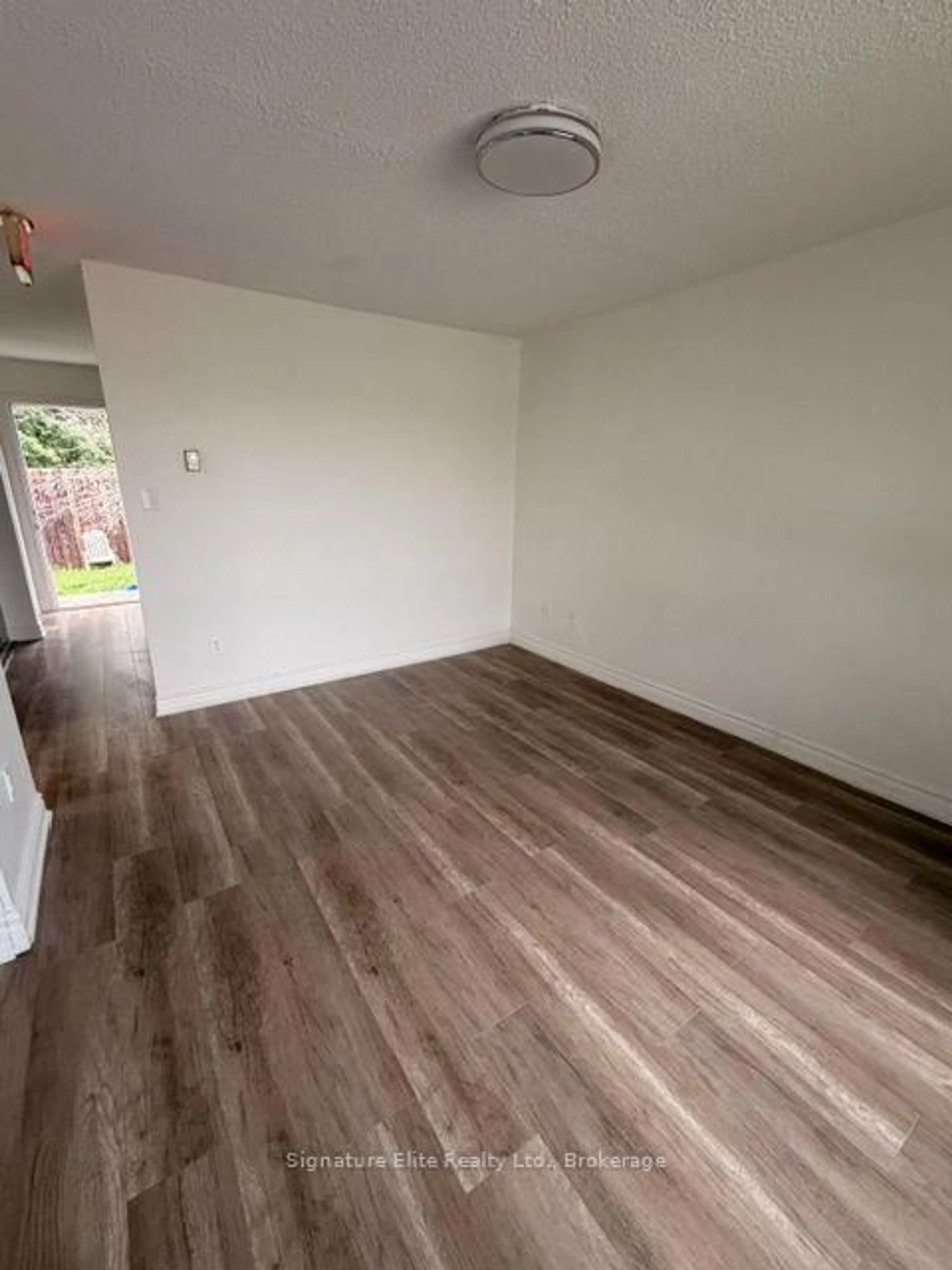 A pic of a room for 1088 8TH St, Owen Sound Ontario N4K 1M6
