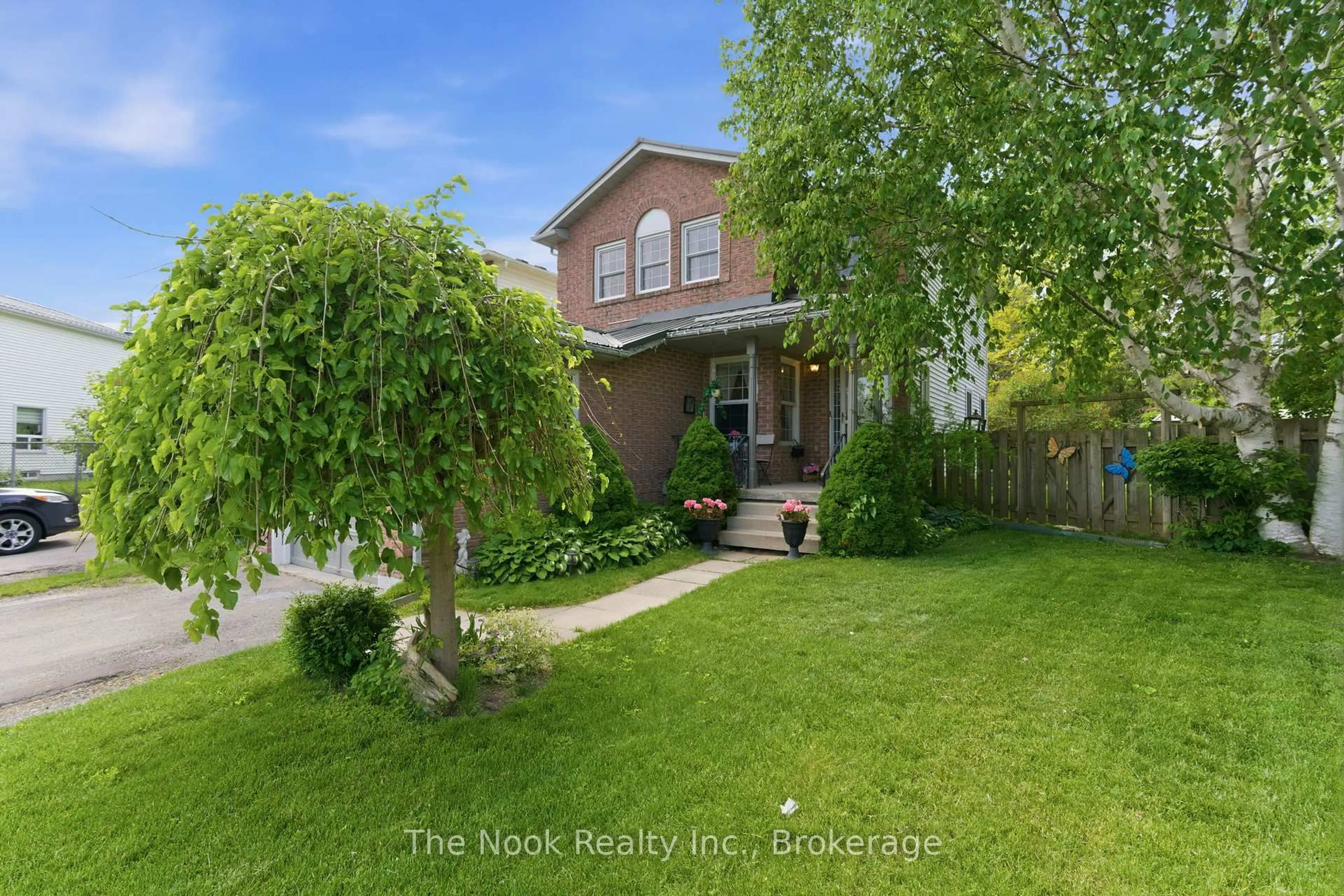 Home with brick exterior material, street for 14 Curtis Crt, Port Hope Ontario L1A 4H5