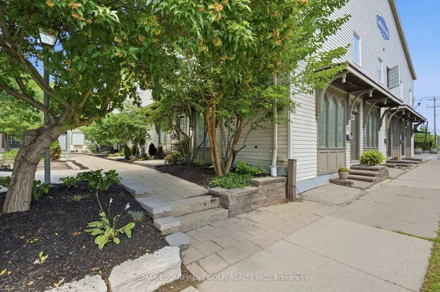 49 Ontario St #7, Grimsby 4