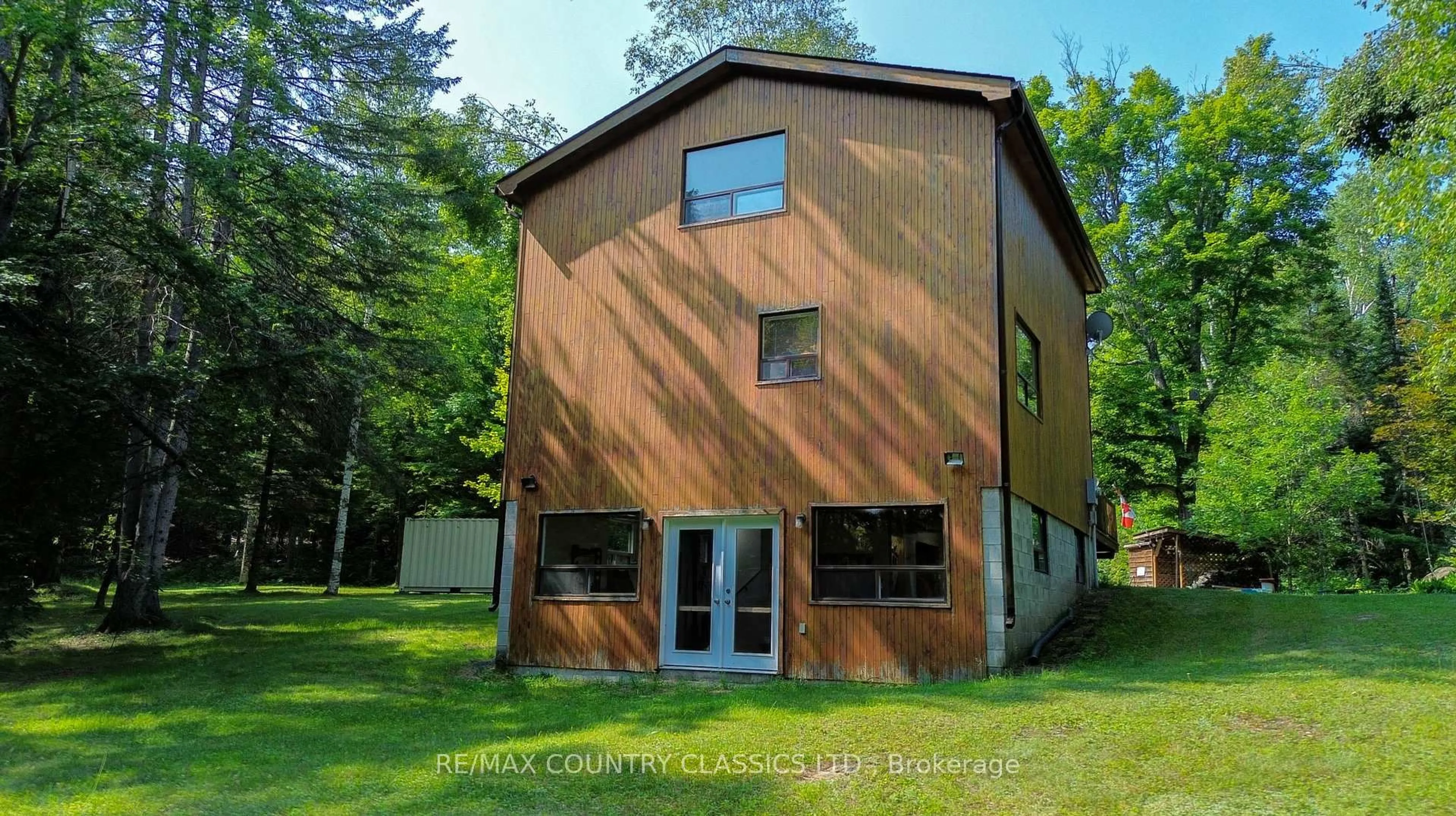 Home with vinyl exterior material, building for 1551 Mumford Rd, Highlands East Ontario K0L 1X0