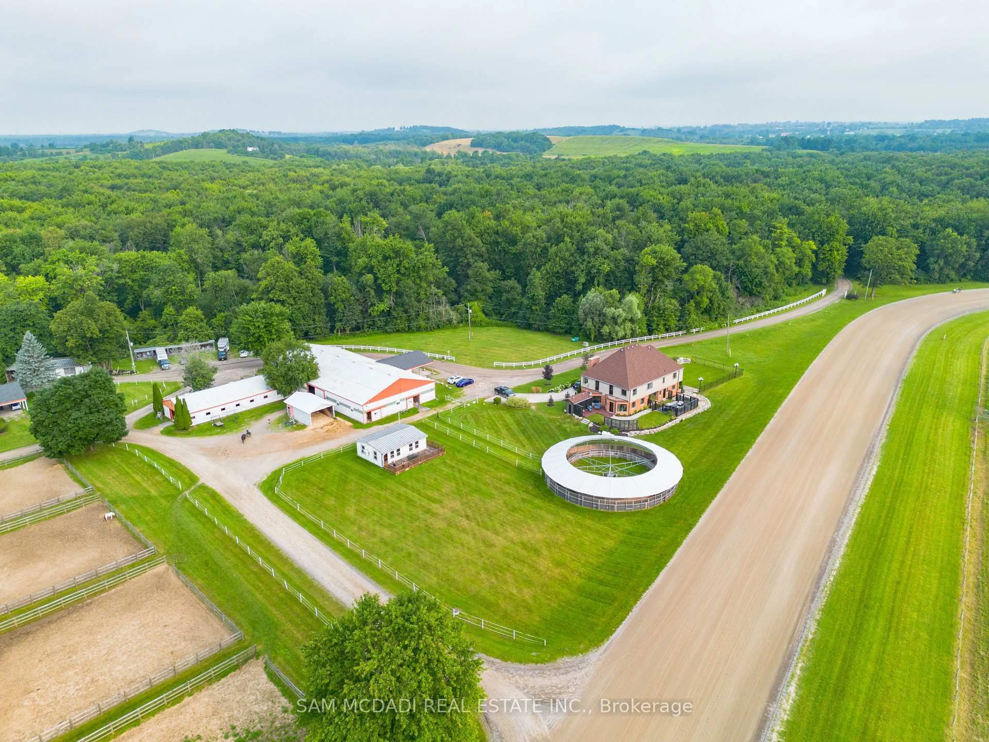 A pic from outside/outdoor area/front of a property/back of a property/a pic from drone, unknown for 1046 Concession 6 Rd, Hamilton Ontario L0R 1V0