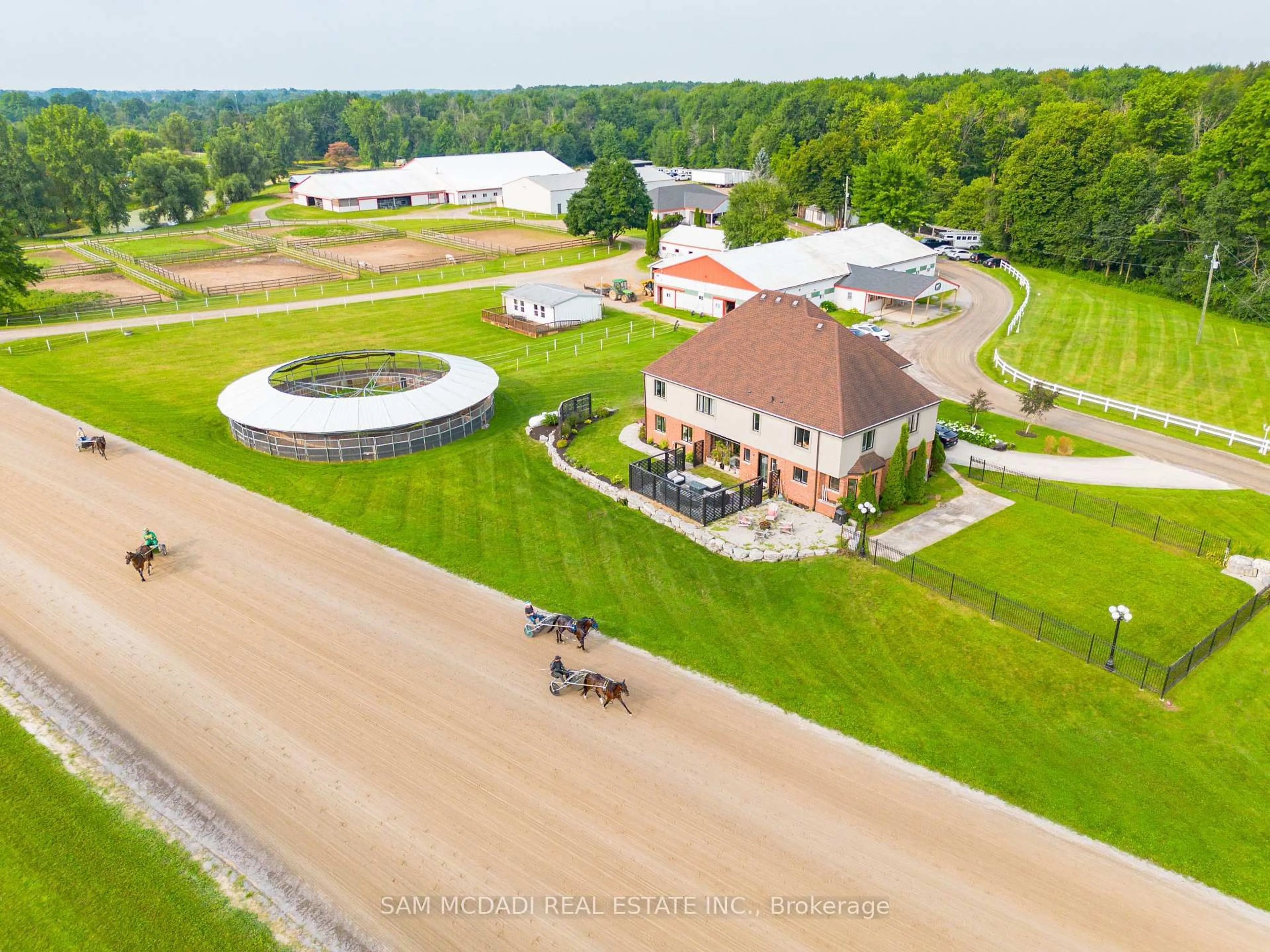 A pic from outside/outdoor area/front of a property/back of a property/a pic from drone, unknown for 1046 Concession 6 Rd, Hamilton Ontario L0R 1V0