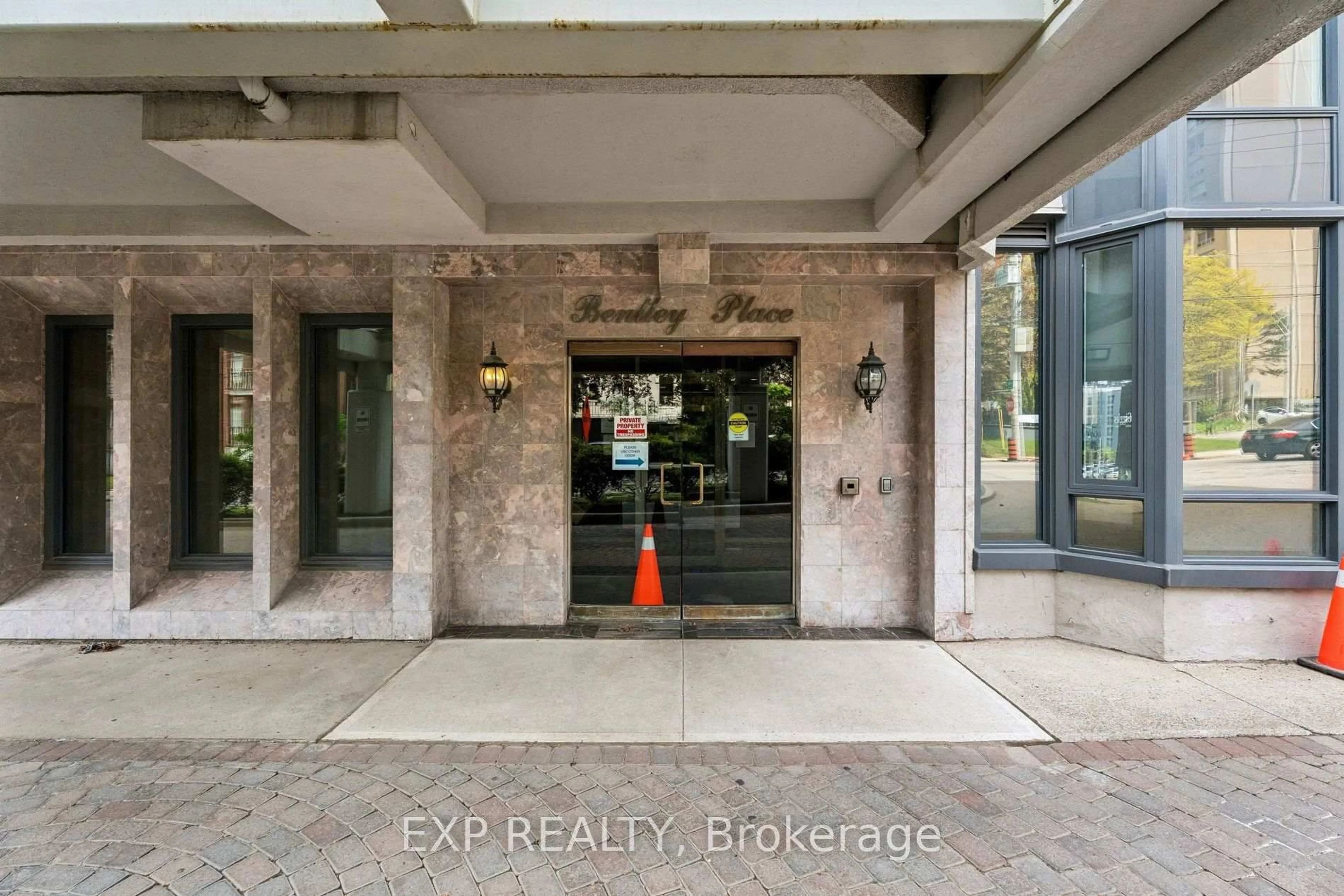 Unknown for 67 Caroline St #1304, Hamilton Ontario L8P 3K6