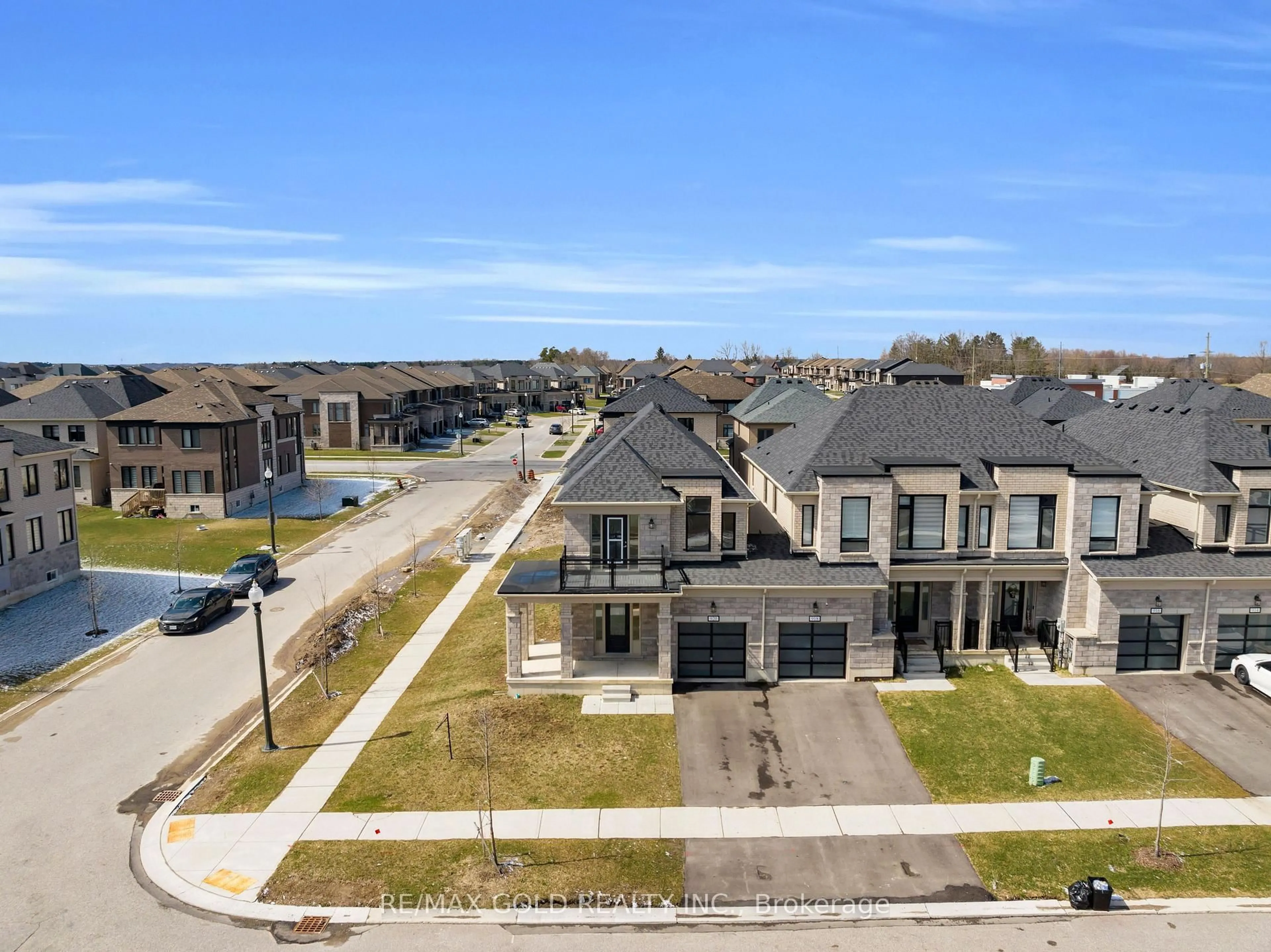 A pic from outside/outdoor area/front of a property/back of a property/a pic from drone, street for 920 Sobeski Ave, Woodstock Ontario N4T 0N7