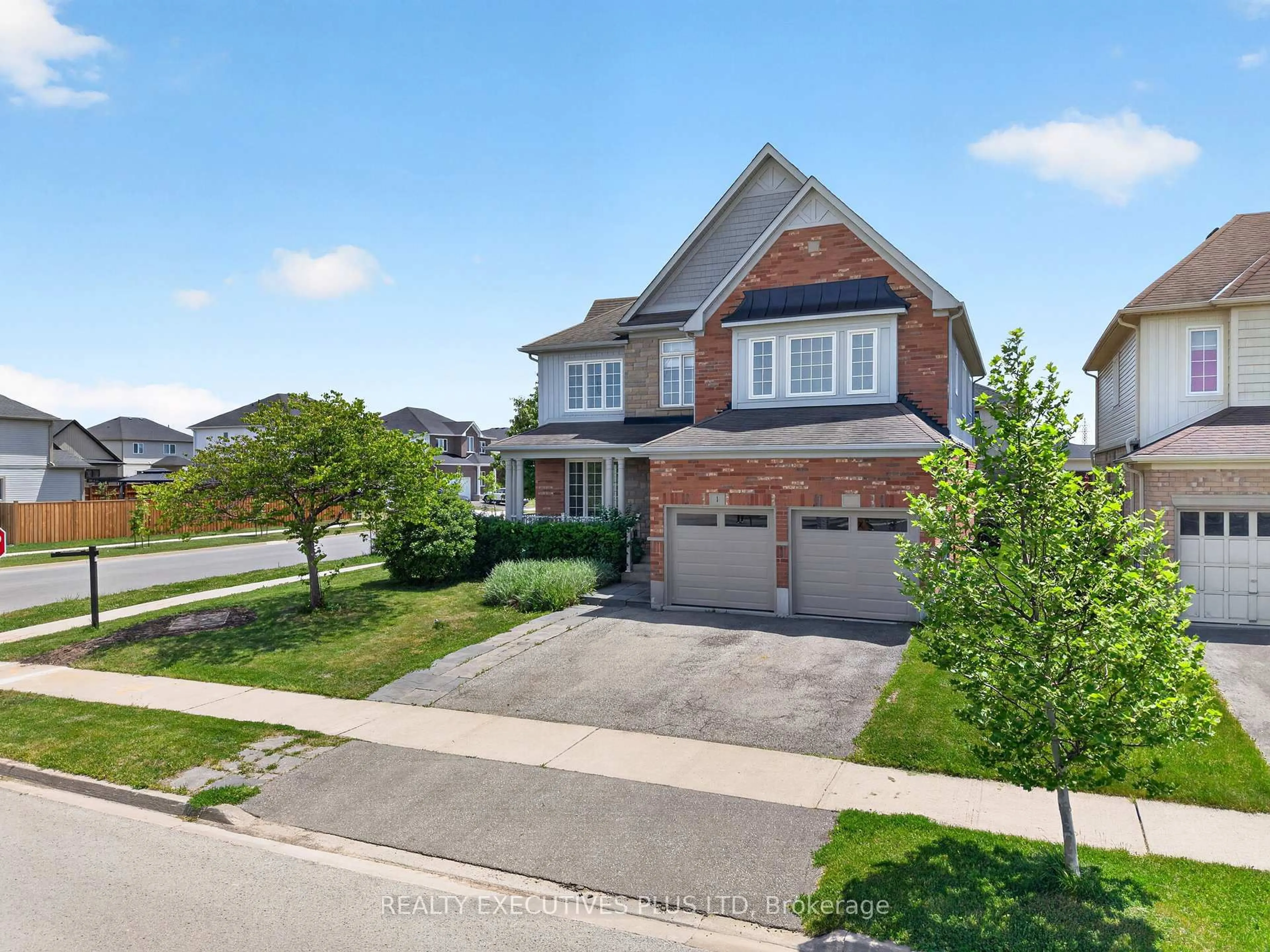 Home with brick exterior material, street for 1 Sunset Way, Thorold Ontario L2V 0B6