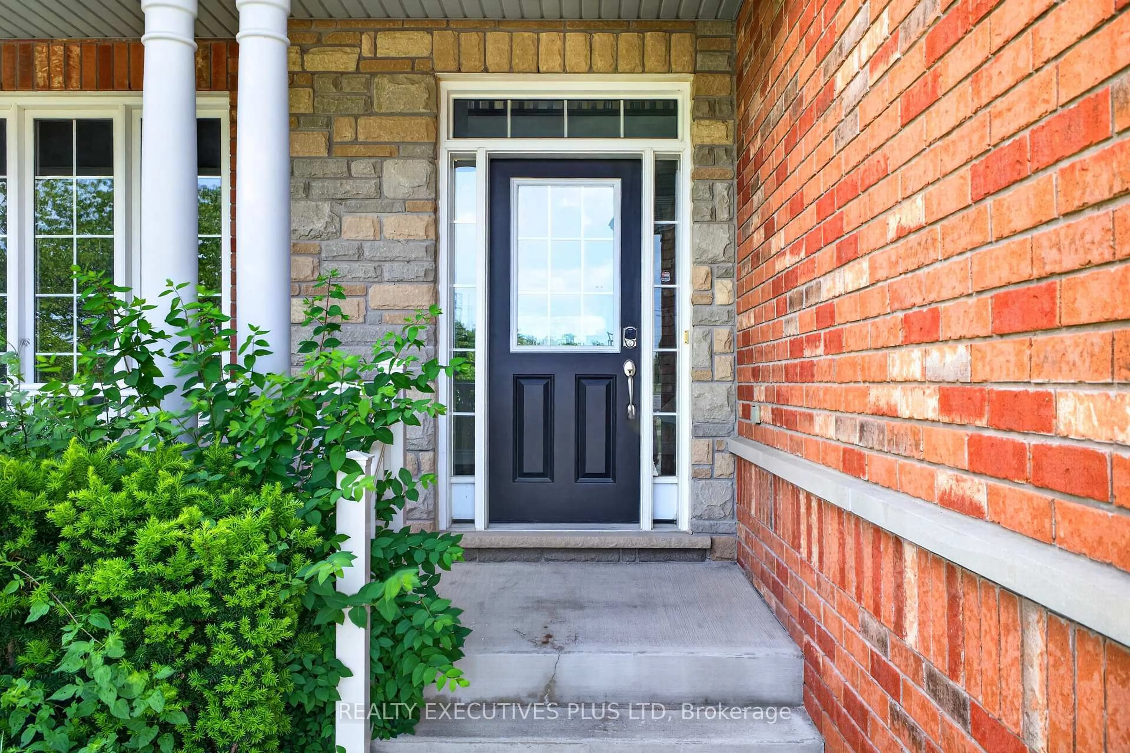 Indoor entryway for 1 Sunset Way, Thorold Ontario L2V 0B6