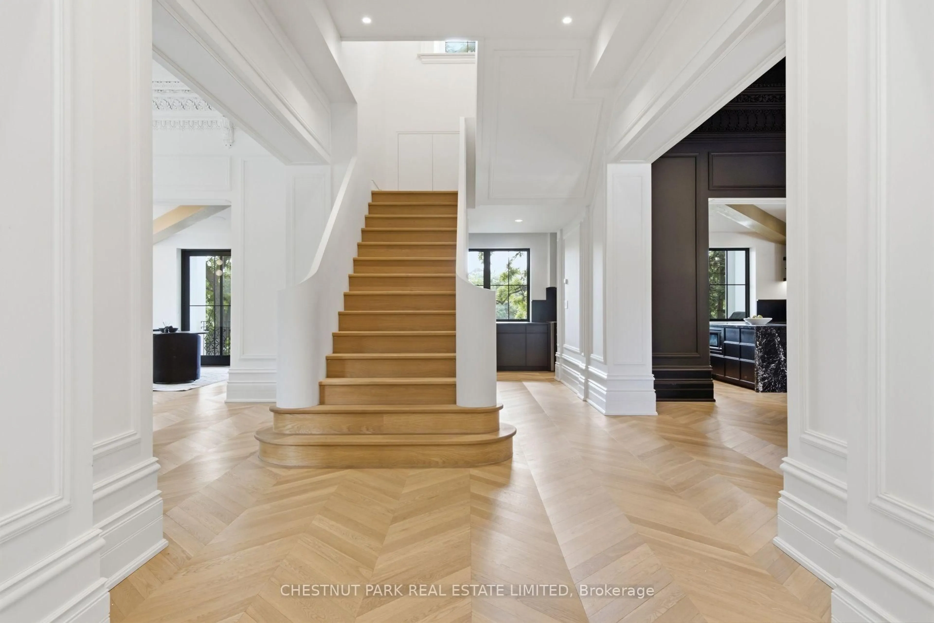 Indoor foyer for 113 William St, Stratford Ontario N5A 4X9