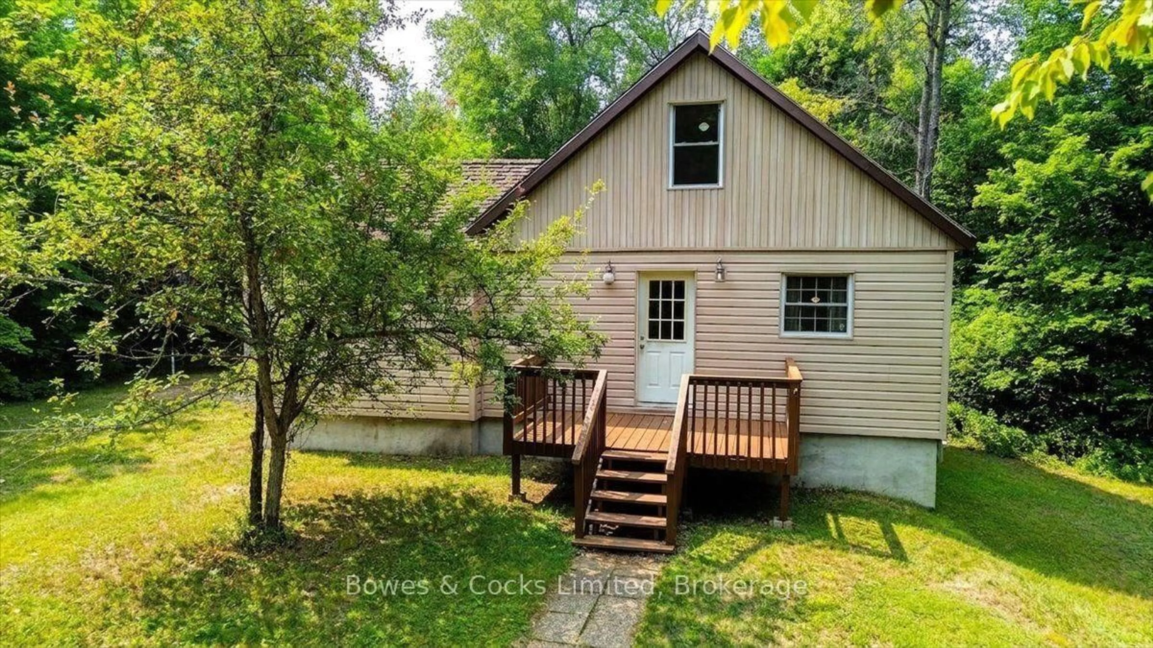 A pic from outside/outdoor area/front of a property/back of a property/a pic from drone, unknown for 3196 Old Hastings Rd, Coe Hill Ontario K0L 1P0