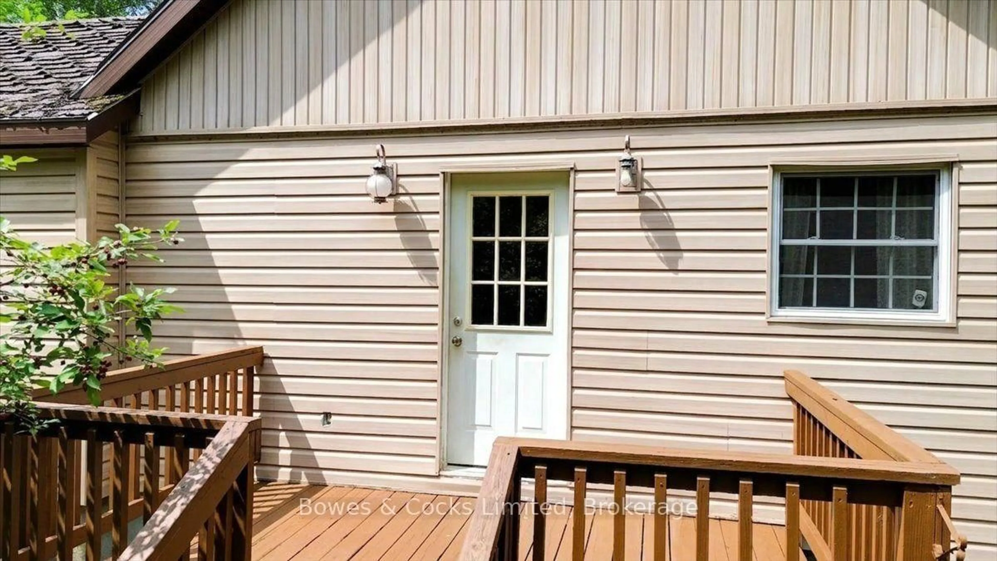 Home with vinyl exterior material, unknown for 3196 Old Hastings Rd, Coe Hill Ontario K0L 1P0