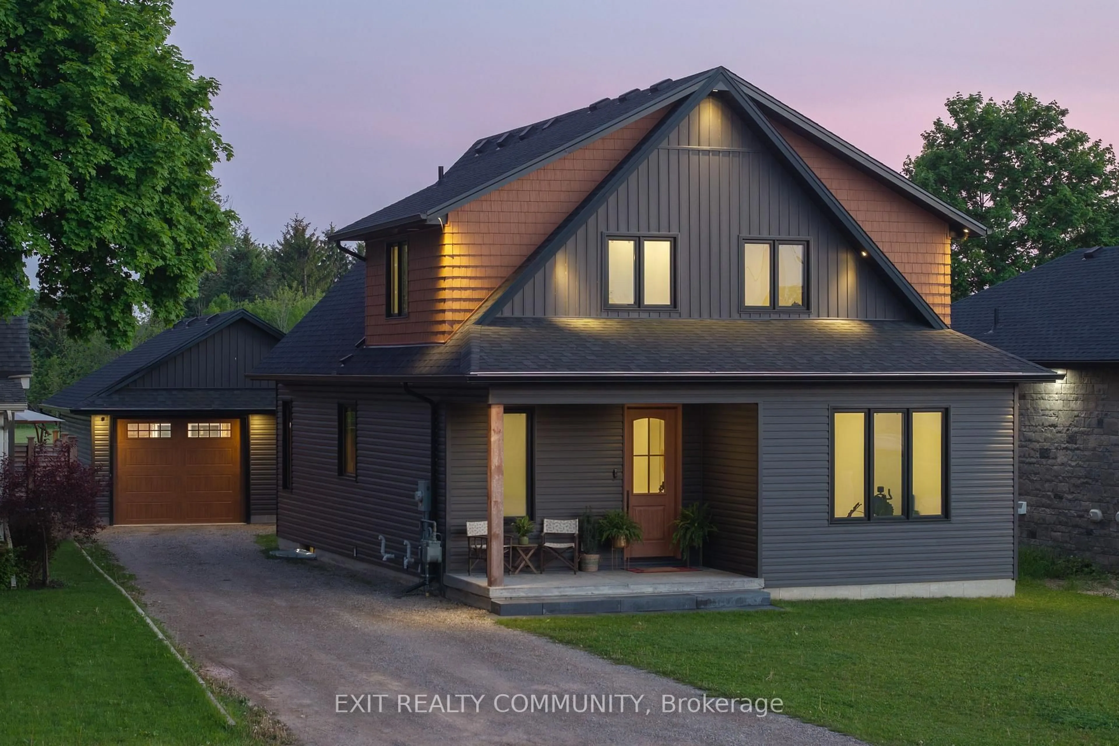 Home with brick exterior material, unknown for 3913 Egremont Rd, Plympton-Wyoming Ontario N0N 1E0