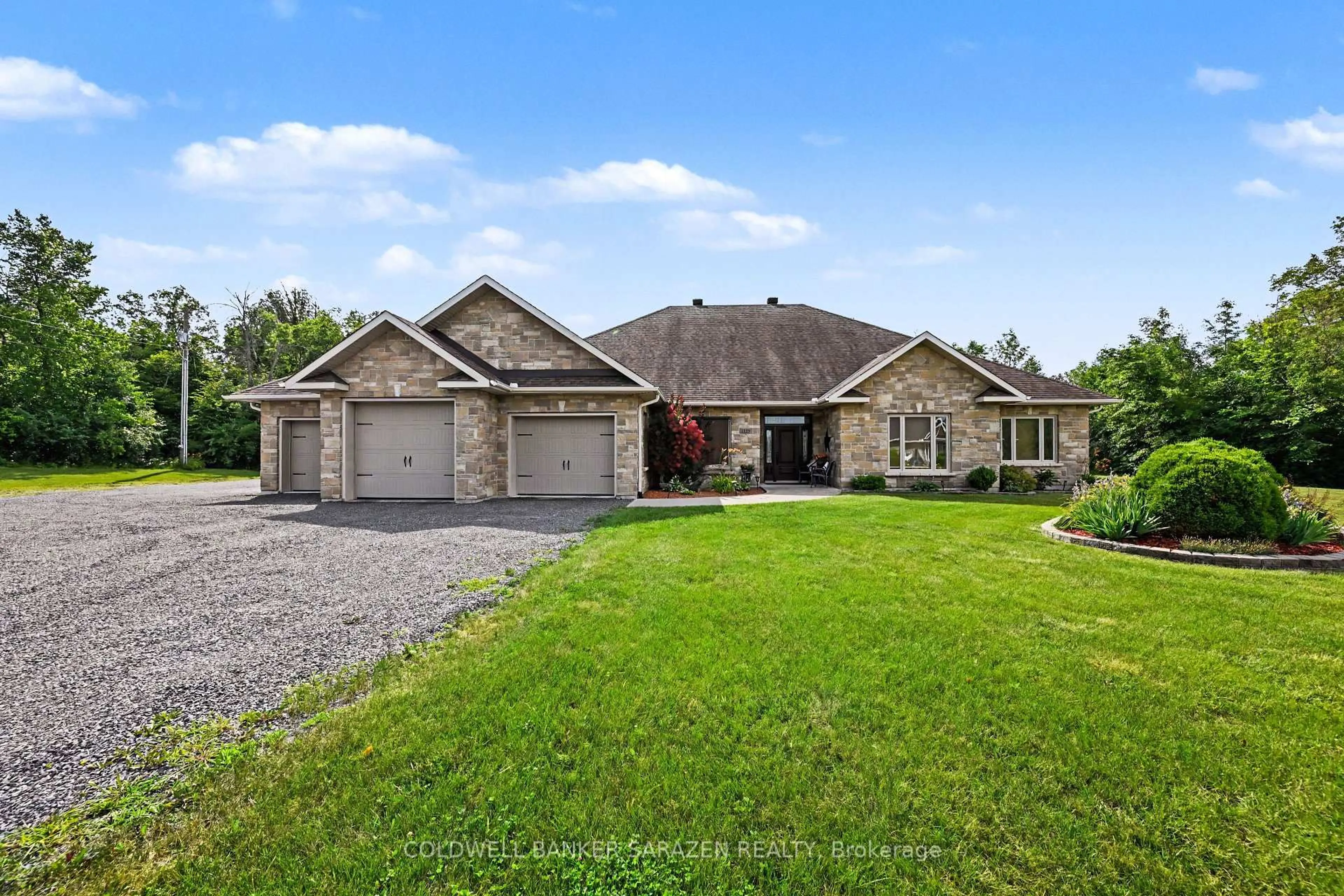 A pic from outside/outdoor area/front of a property/back of a property/a pic from drone, unknown for 1159 Jamieson Lane, Renfrew Ontario K7V 3Z4