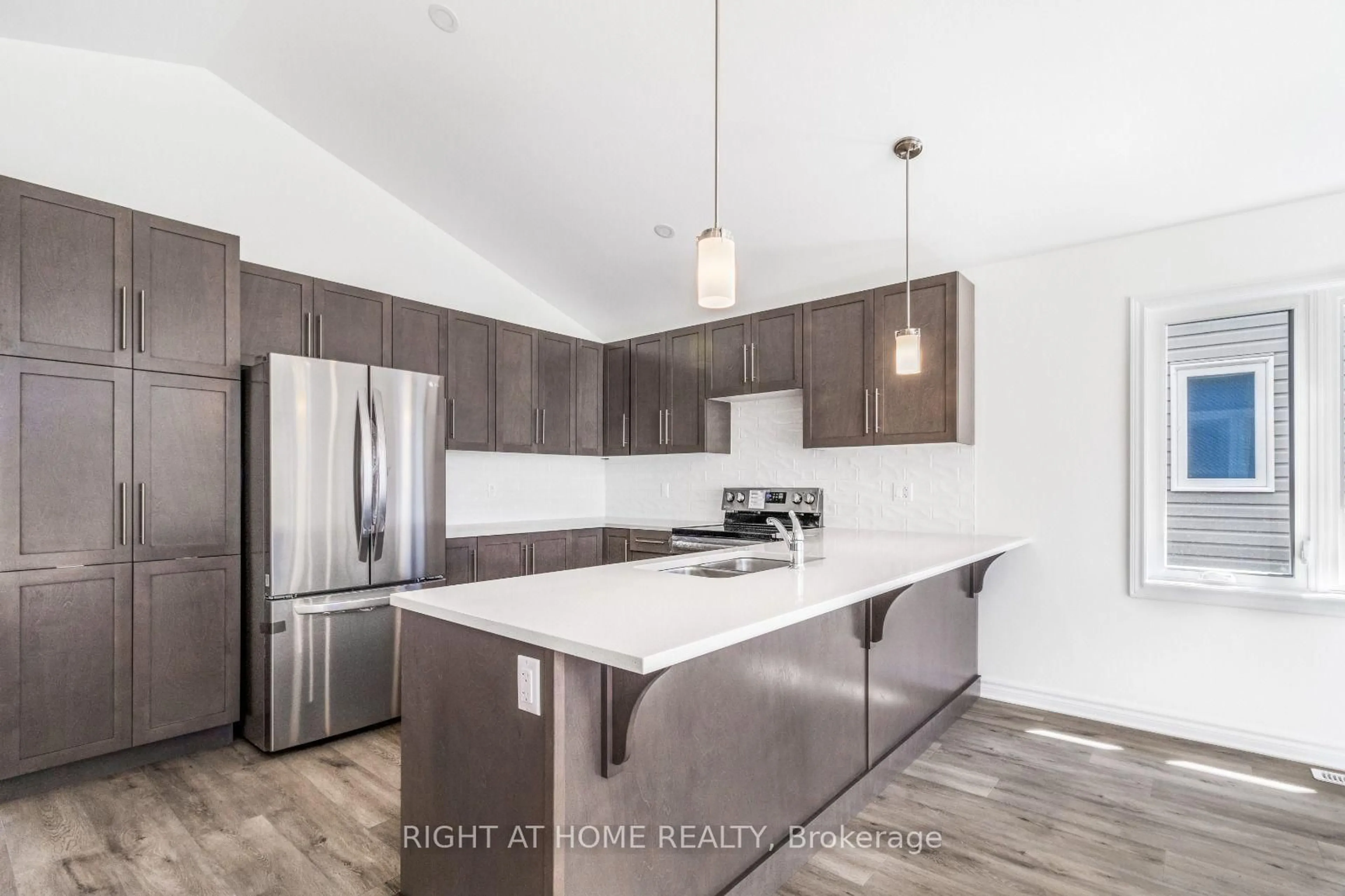 Open concept kitchen, unknown for 27 Yade Rd, Arnprior Ontario K2L 2R5