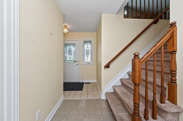 30 Rideaucrest Dr, Ottawa 4