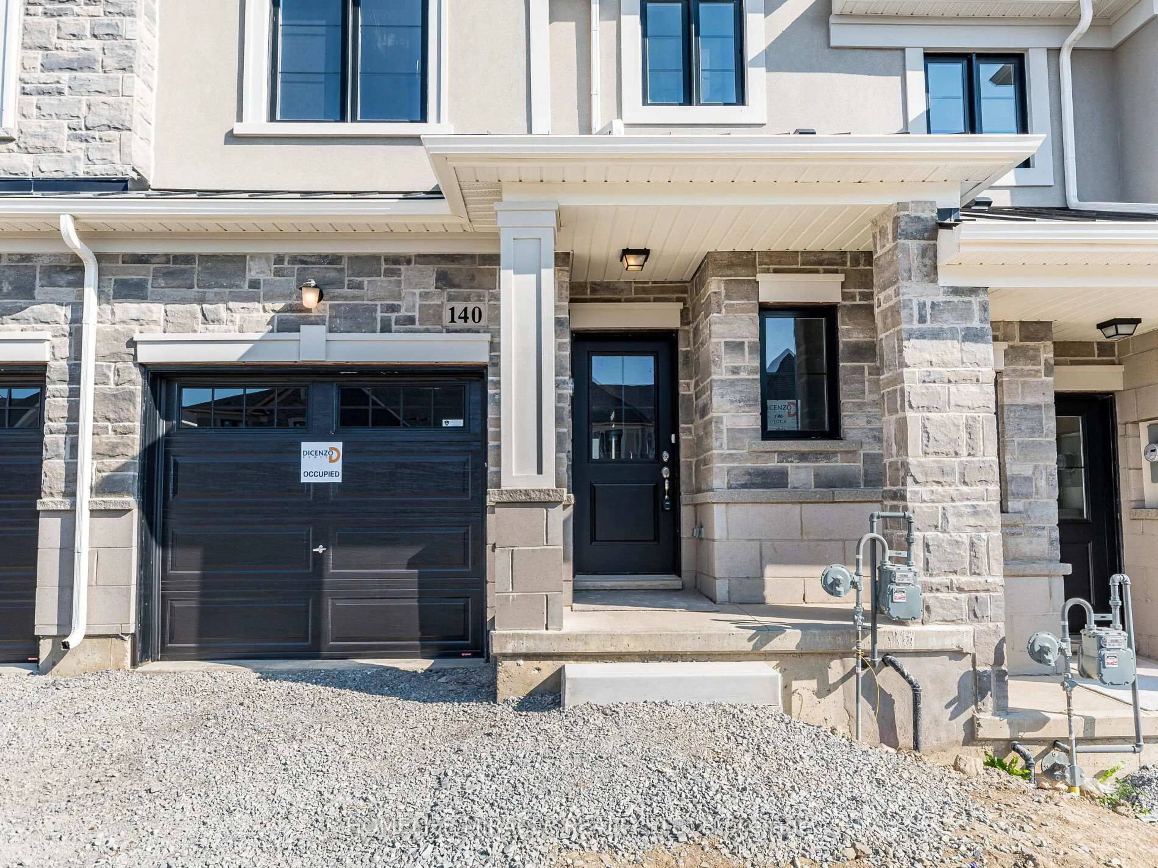 Unknown for 140 Aquasanta Cres, Hamilton Ontario L9B 0J8