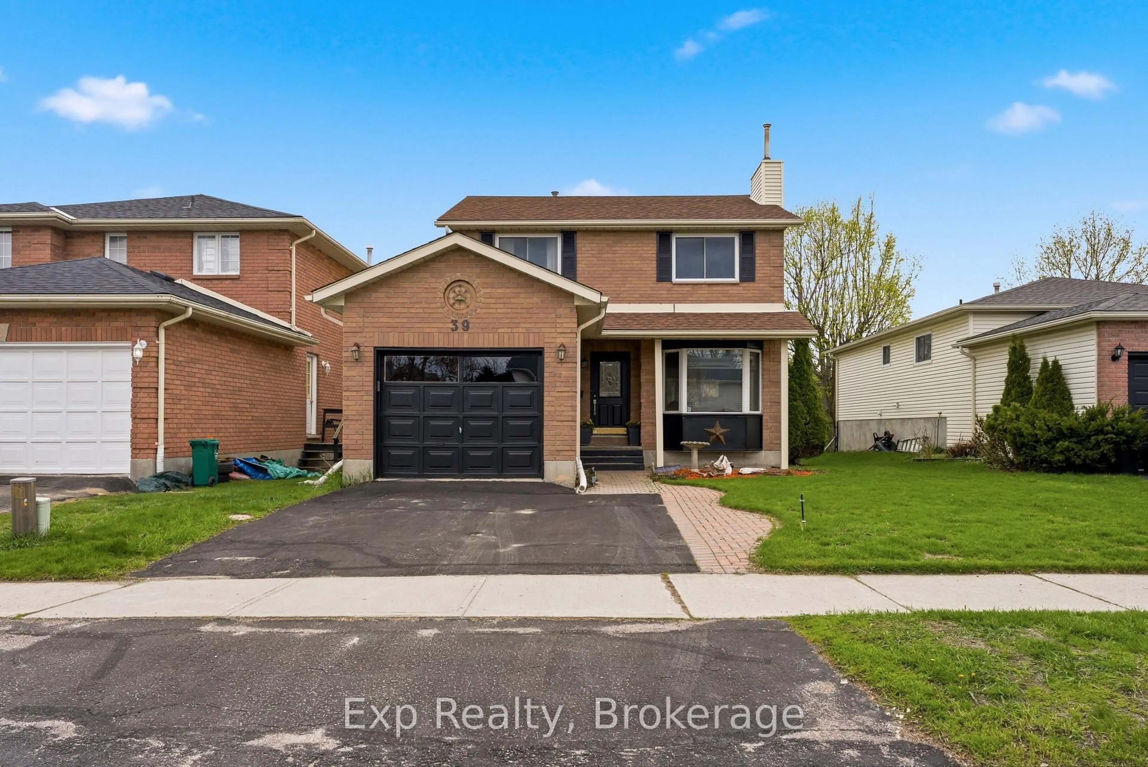 Home with brick exterior material, street for 39 Sherwood Cres, Belleville Ontario K8P 5G2