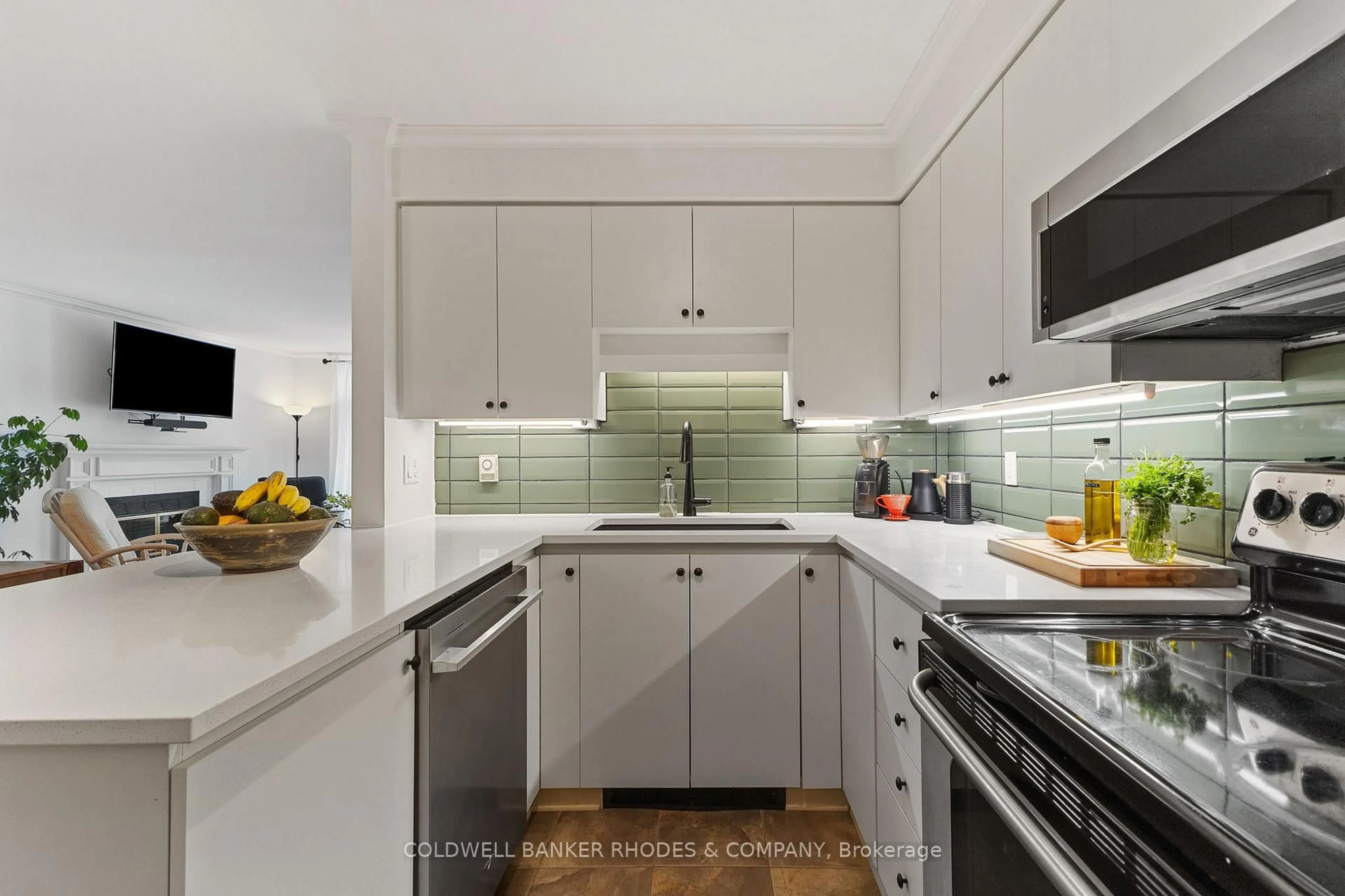 Contemporary kitchen, ceramic/tile floor for 59 Havelock St #1, Ottawa Ontario K1S 0A4