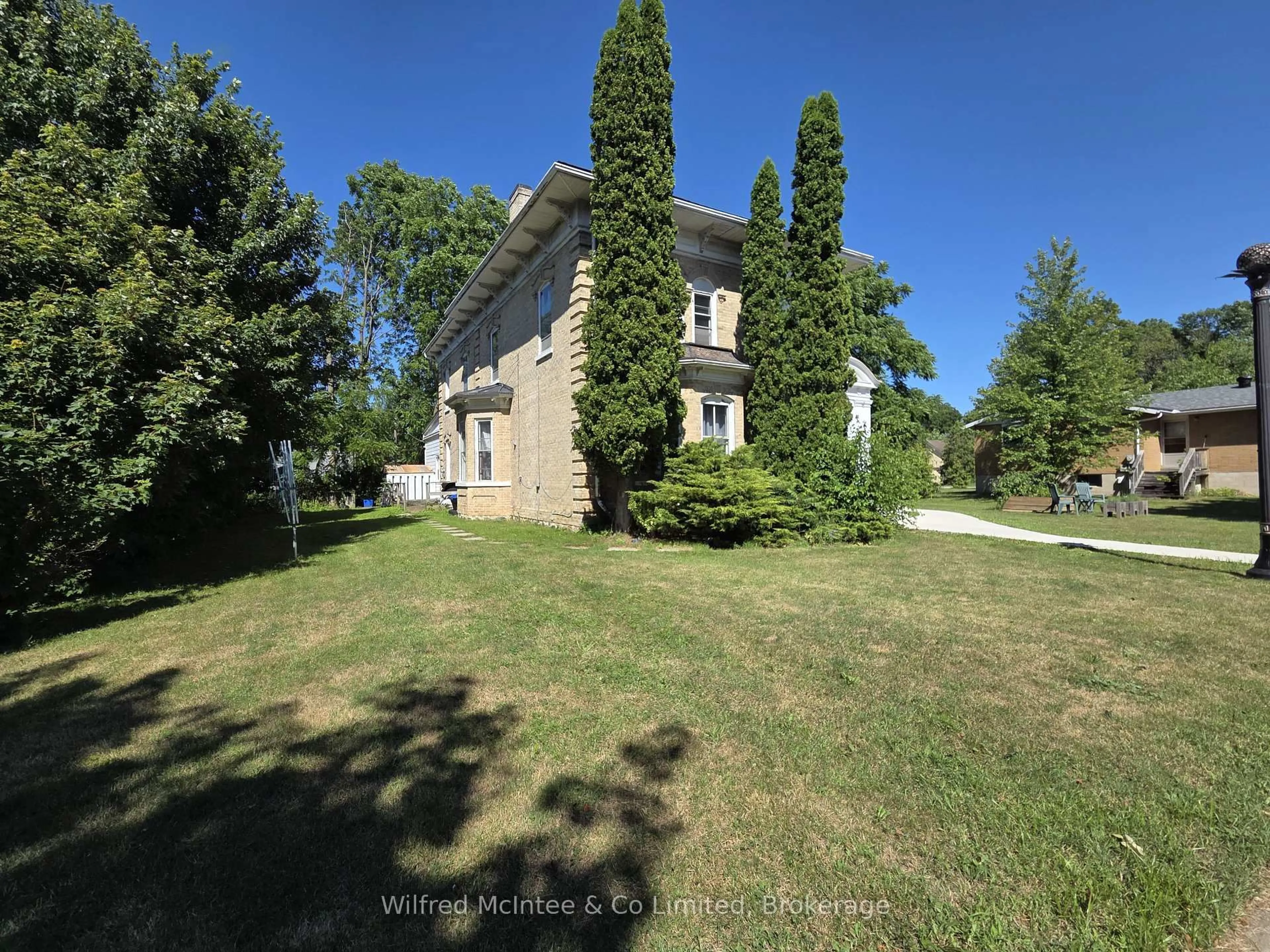 A pic from outside/outdoor area/front of a property/back of a property/a pic from drone, street for 467 Green St, Saugeen Shores Ontario N0H 2C0