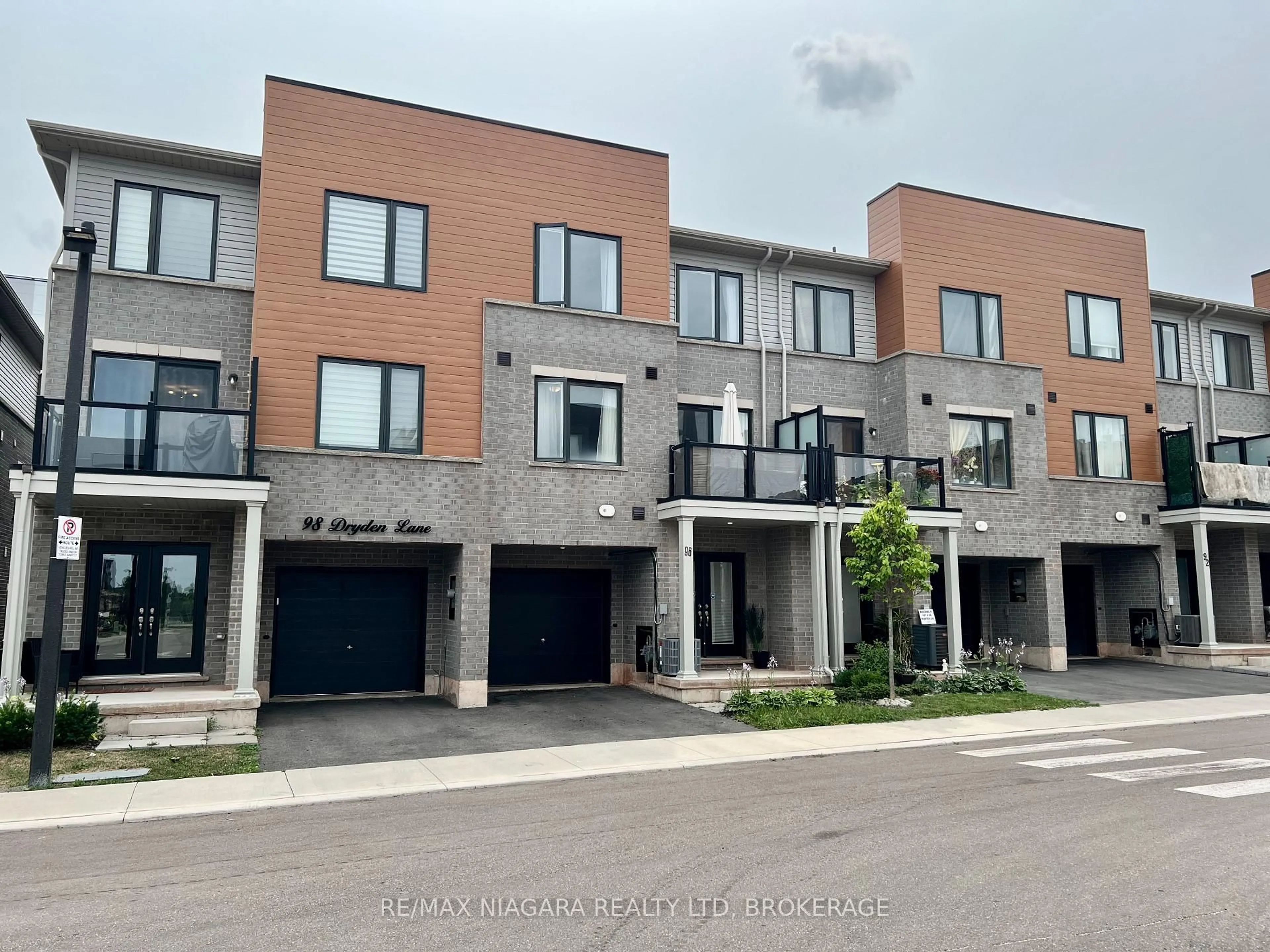 Unknown for 96 Dryden Lane #48, Hamilton Ontario L8H 0B6