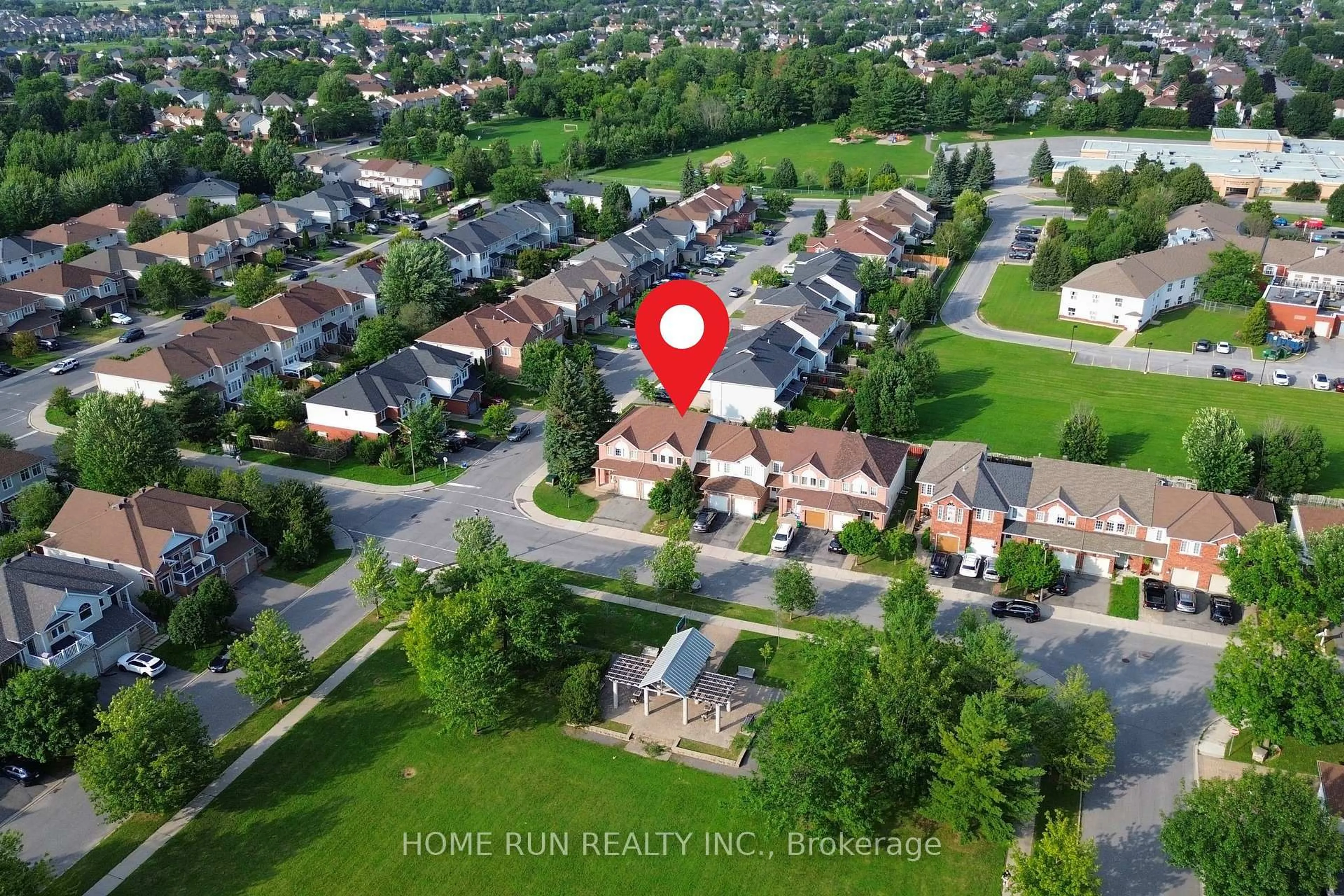 A pic from outside/outdoor area/front of a property/back of a property/a pic from drone, street for 85 Palmadeo Dr, Ottawa Ontario K2J 4Z4