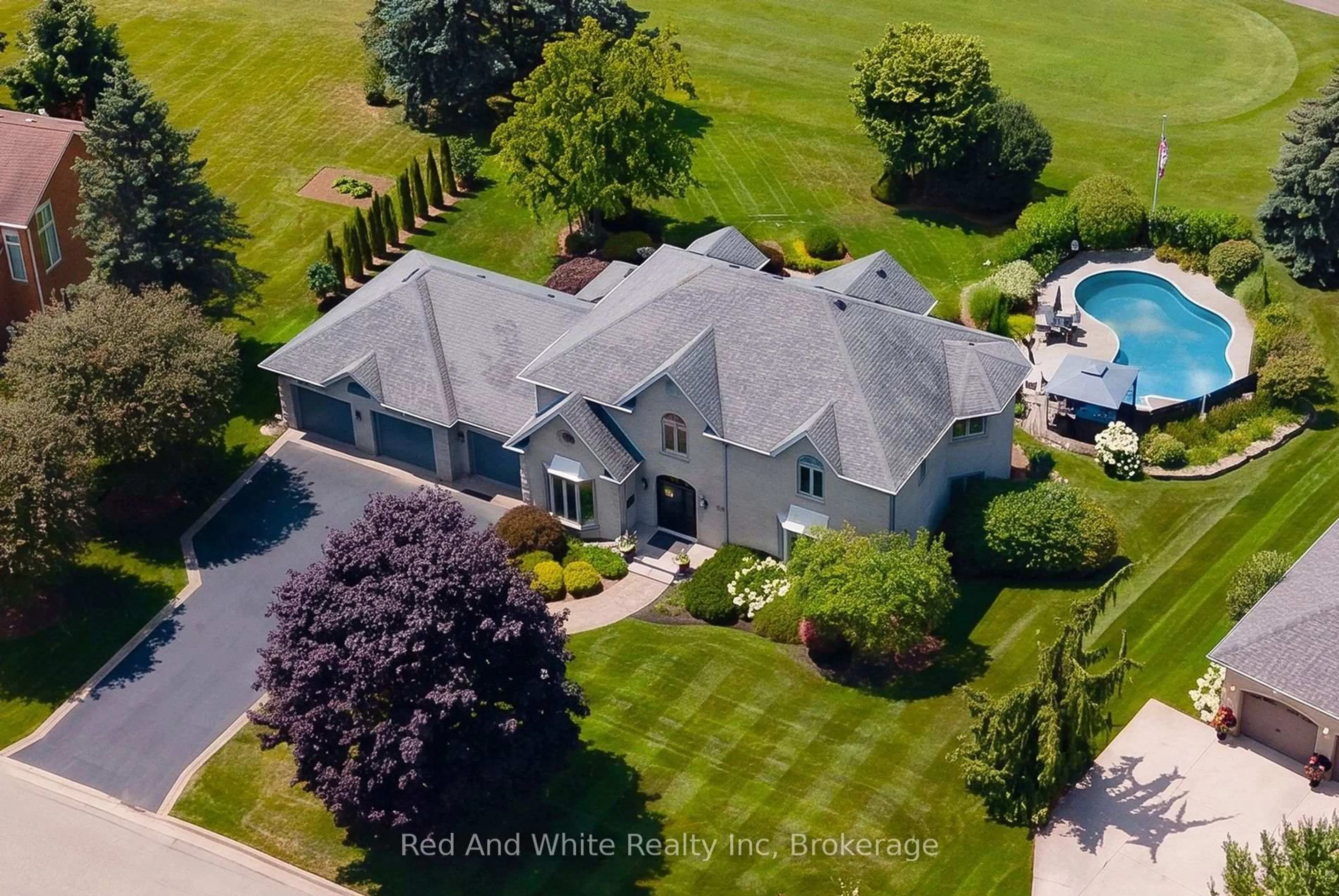 A pic from outside/outdoor area/front of a property/back of a property/a pic from drone, street for 328 Golf Course Rd, Woolwich Ontario N0B 1N0