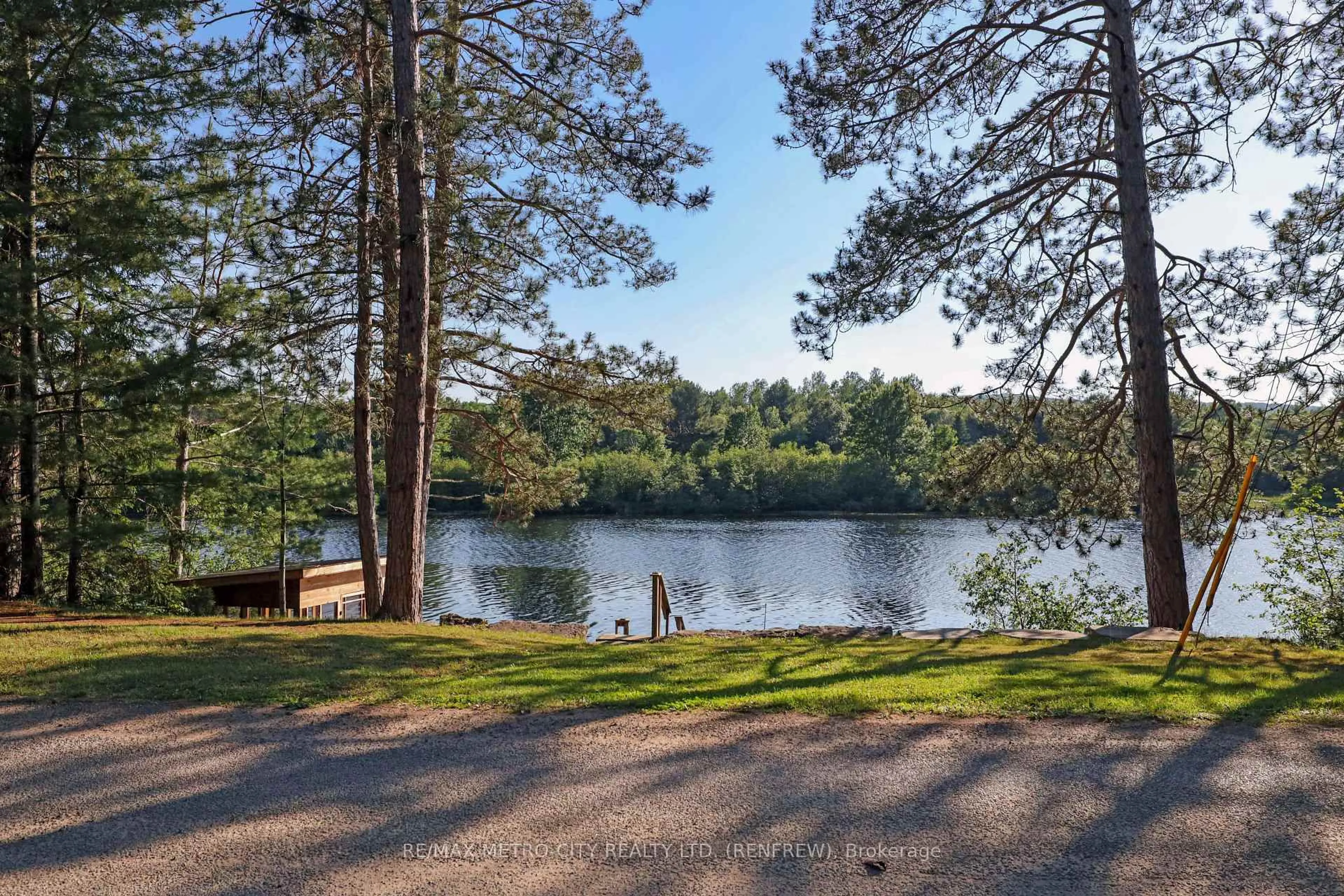 Patio, water/lake/river/ocean view for 79 FLYING CLUB Rd, Griffith Ontario K0J 2R0