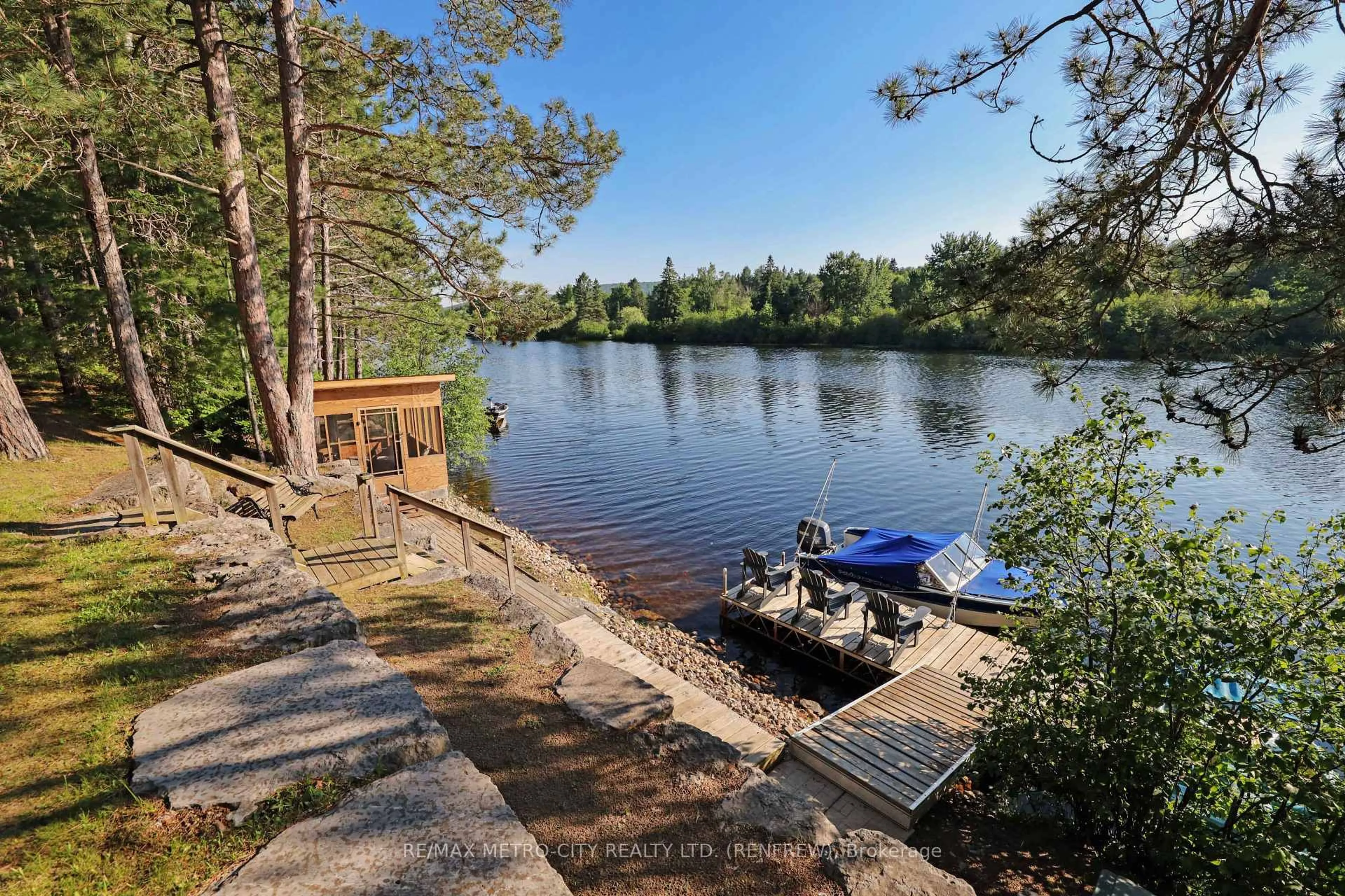 Patio, water/lake/river/ocean view for 79 FLYING CLUB Rd, Griffith Ontario K0J 2R0