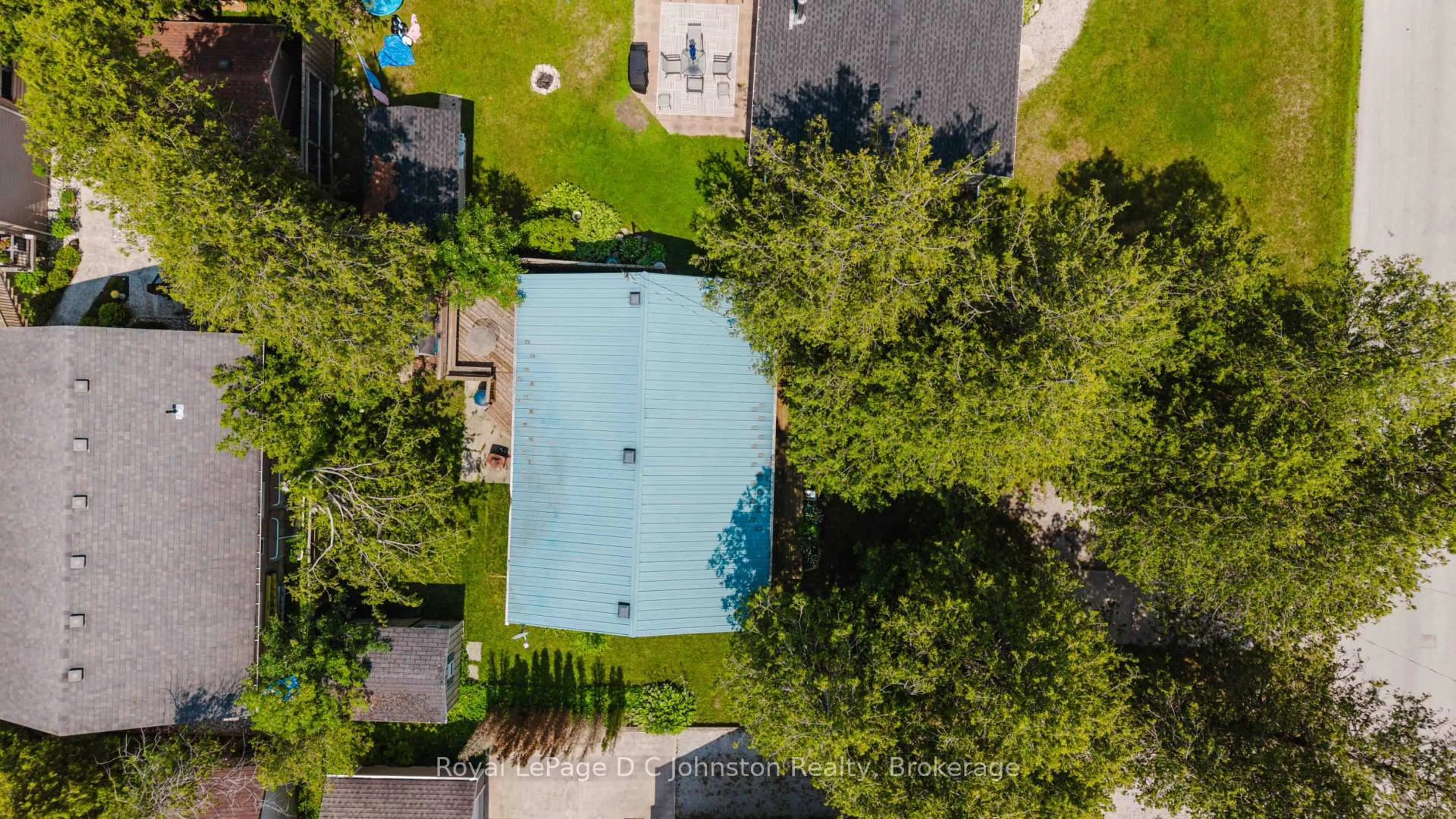 Pool for 245 Laird Lane, Saugeen Shores Ontario N0H 2L0
