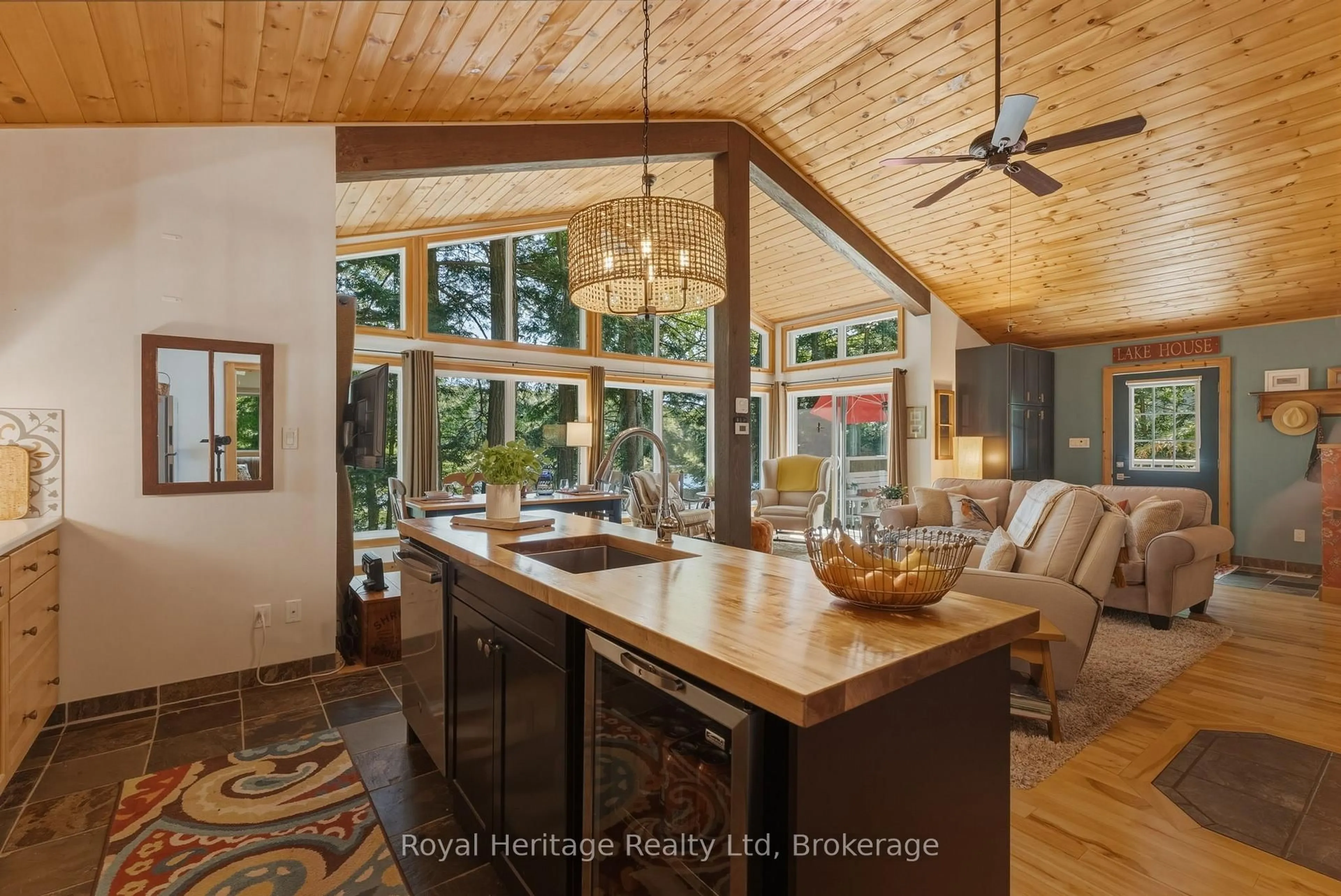 Open concept kitchen, unknown for 1114 Bruce Lake Dr, Muskoka Lakes Ontario P0B 1G0