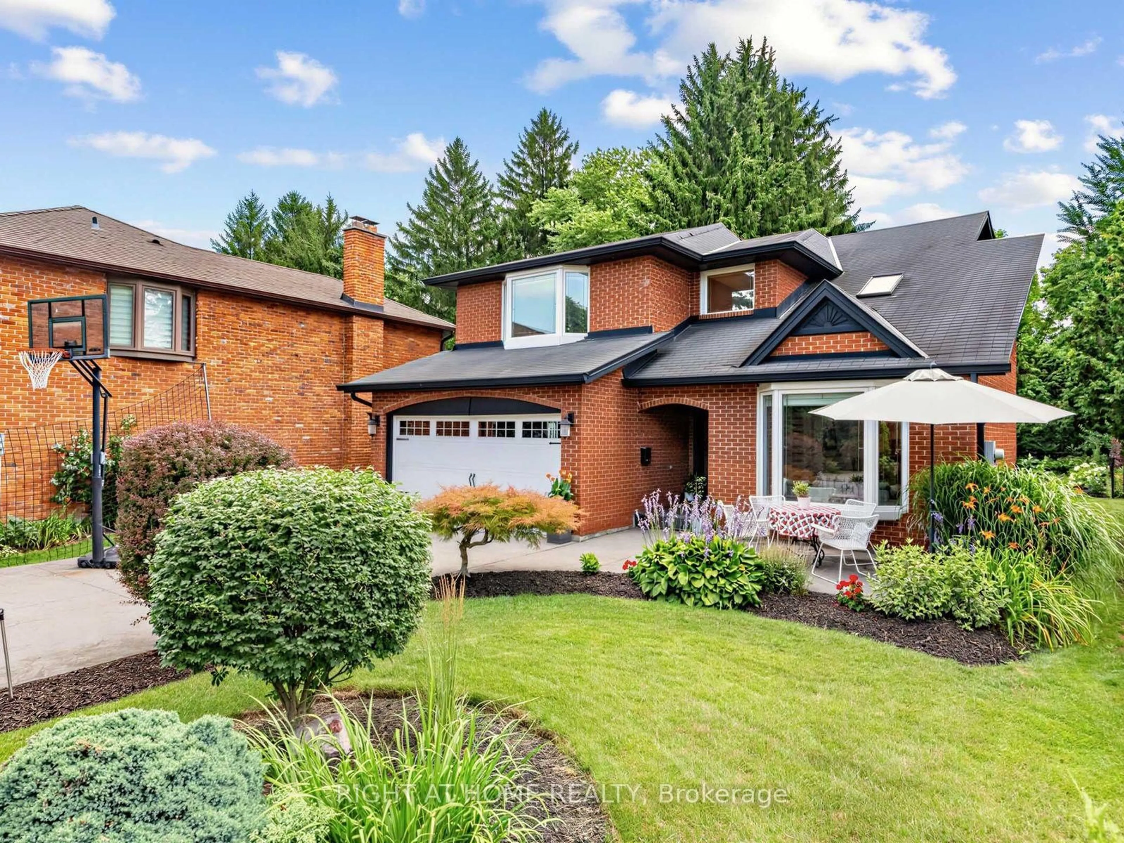 Home with brick exterior material, street for 608 Highvalley Rd, Hamilton Ontario L9G 3X3