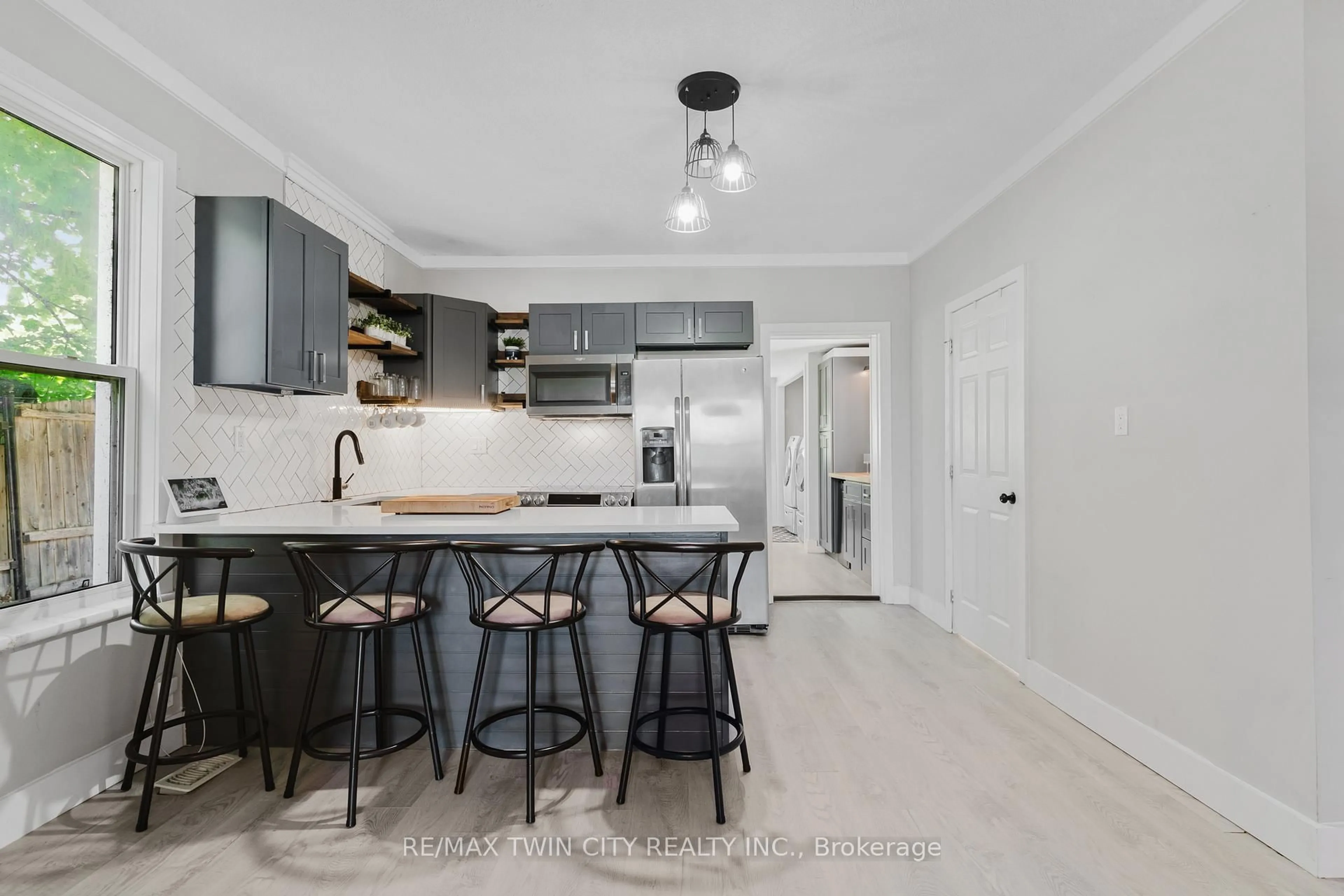 Open concept kitchen, unknown for 35 Shade St, Cambridge Ontario N1R 4J6