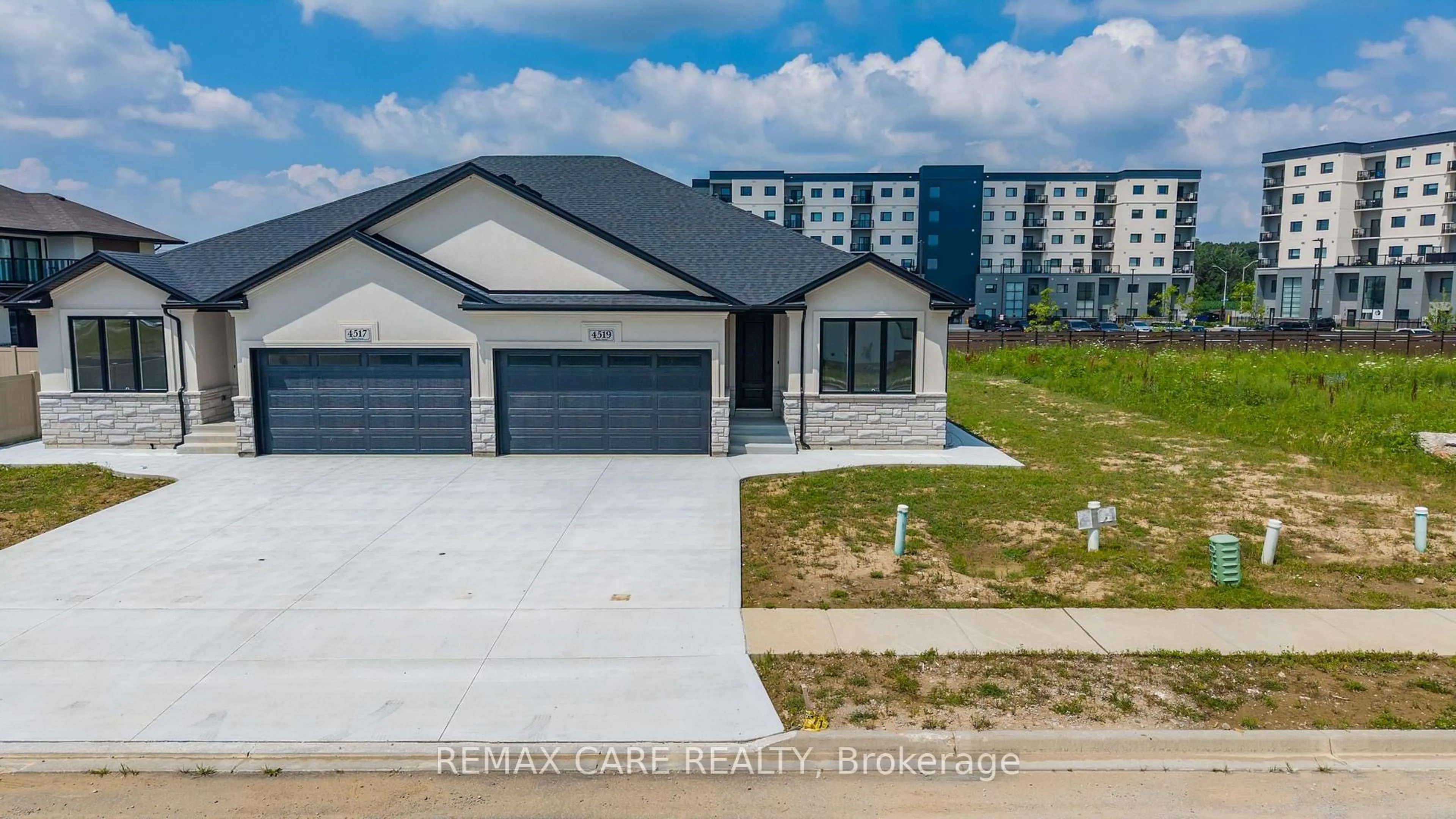 A pic from outside/outdoor area/front of a property/back of a property/a pic from drone, street for 4519 Valerio Cres, LaSalle Ontario N9H 0N1