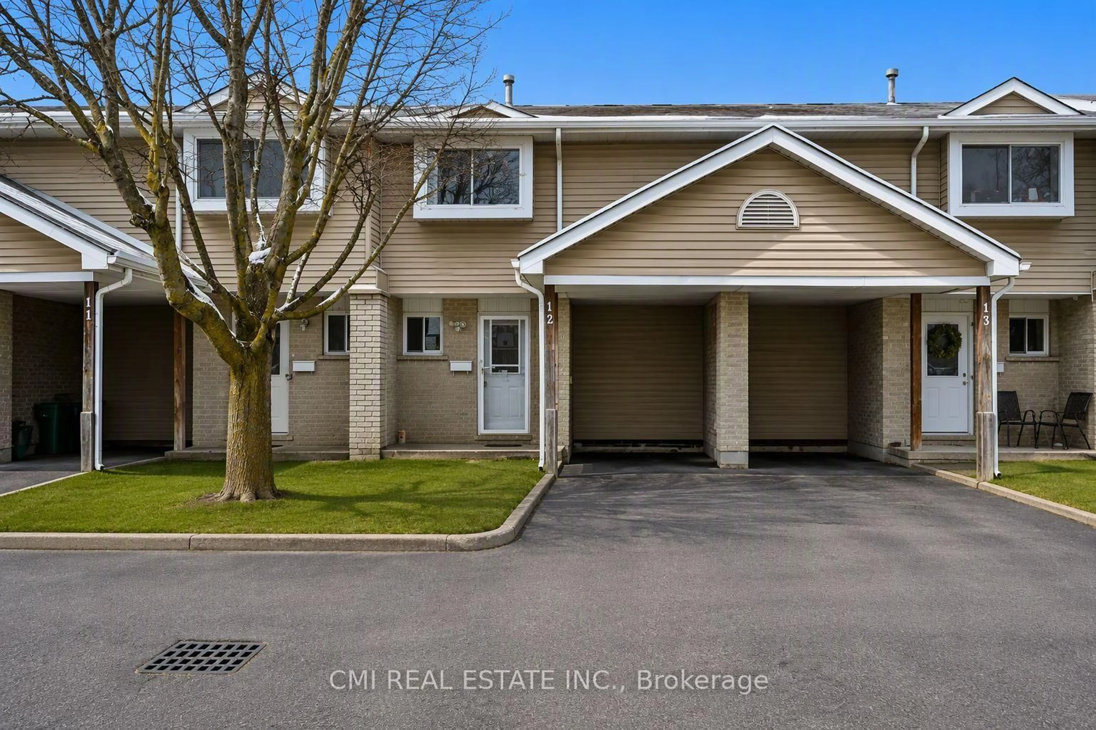 Unknown for 125 Sekura Cres #12, Cambridge Ontario N1R 8B4