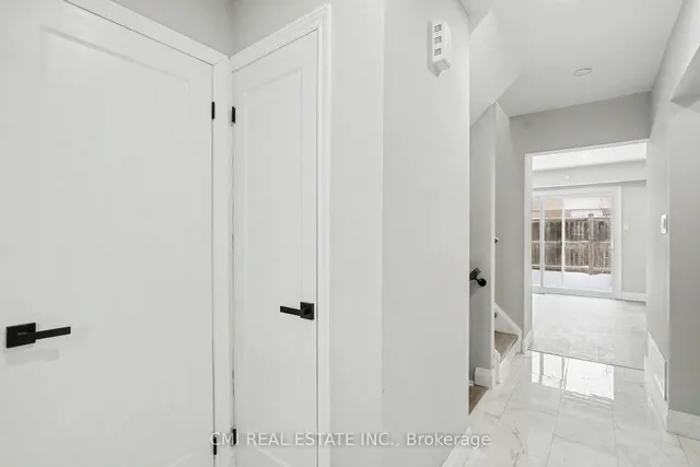 125 Sekura Cres #12, Cambridge 5
