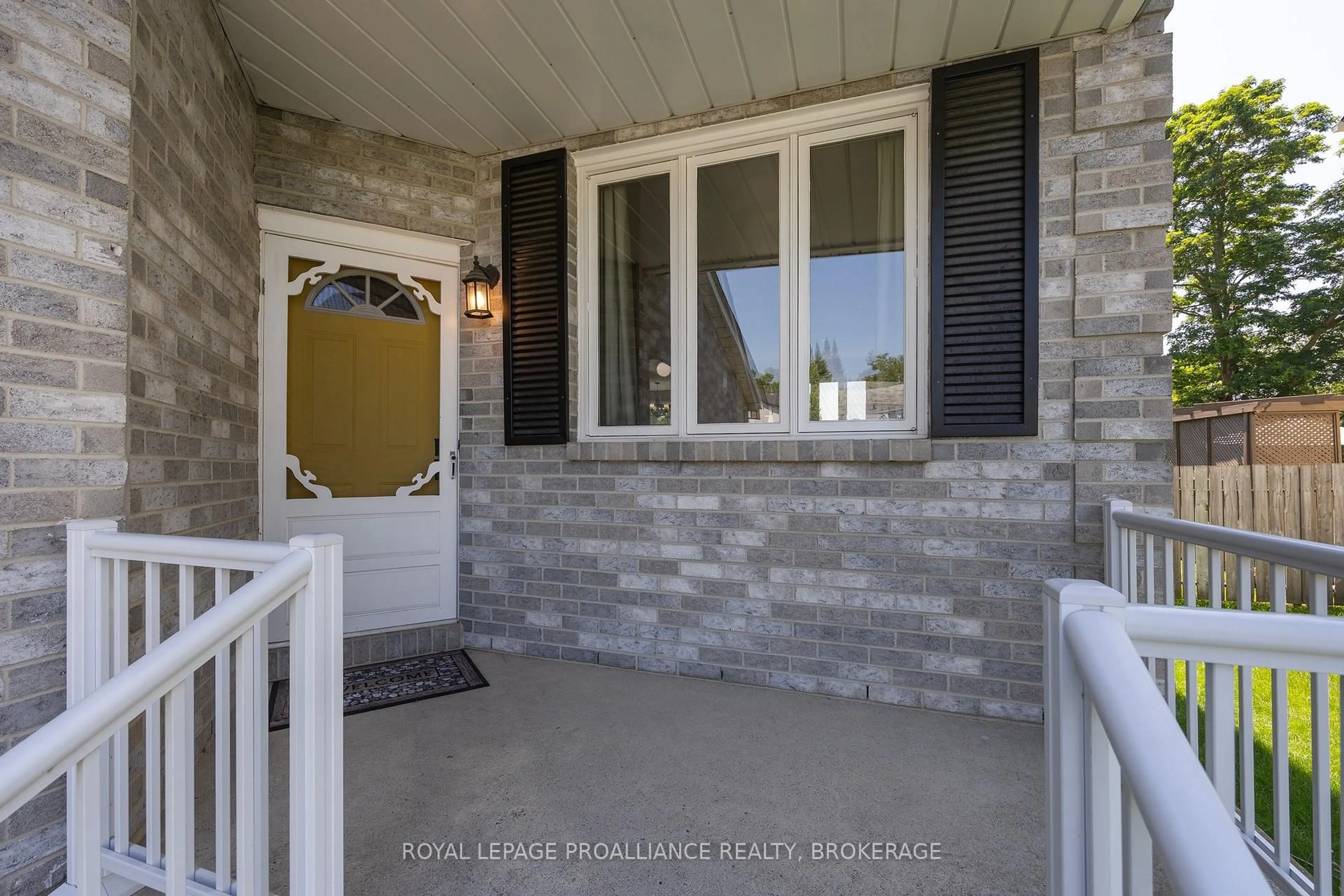 Unknown for 969 Lombardy St, Kingston Ontario K7M 8M7