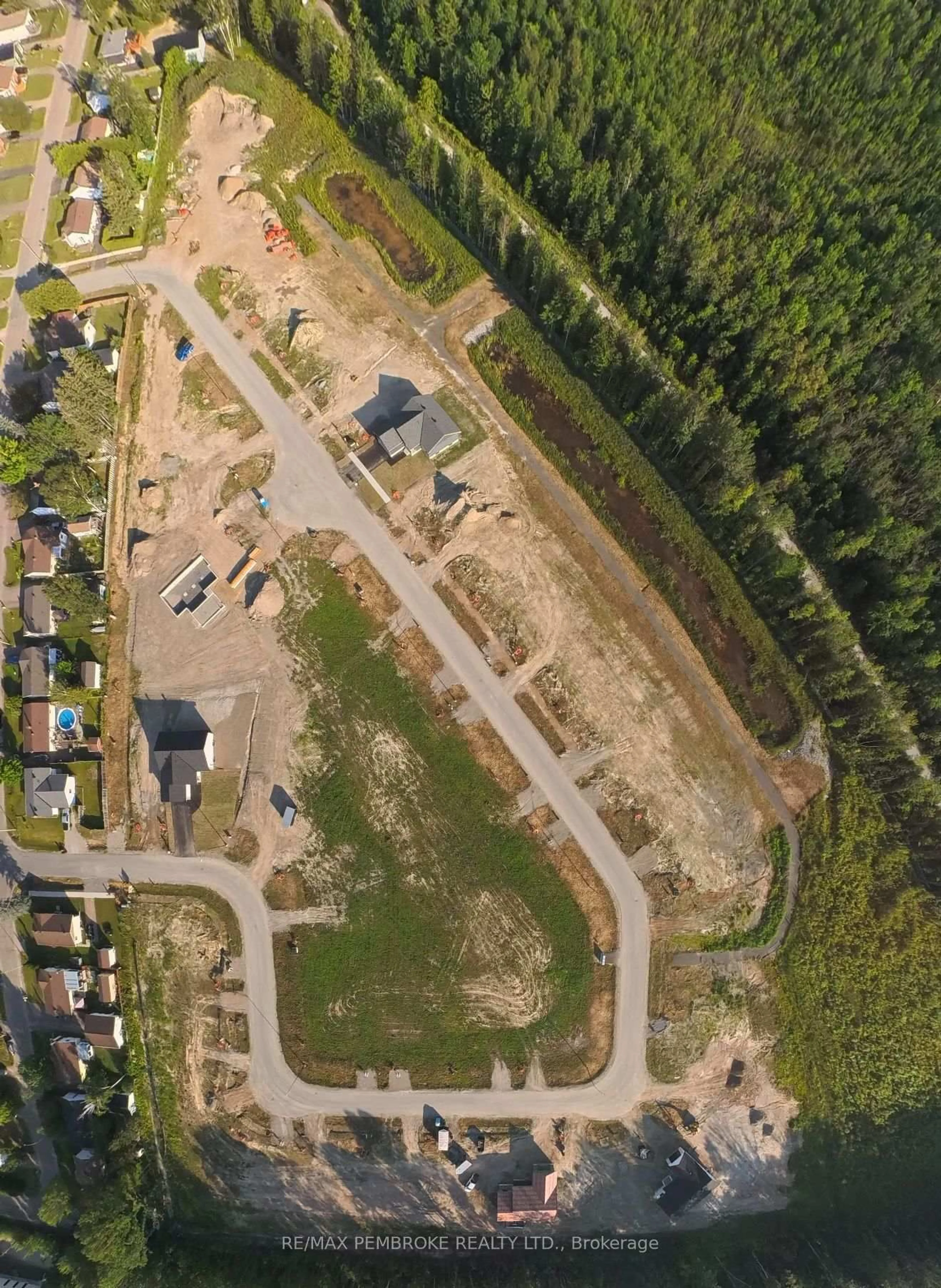 A pic from outside/outdoor area/front of a property/back of a property/a pic from drone, street for 22 Eddy Cres, Pembroke Ontario K8A 0M1