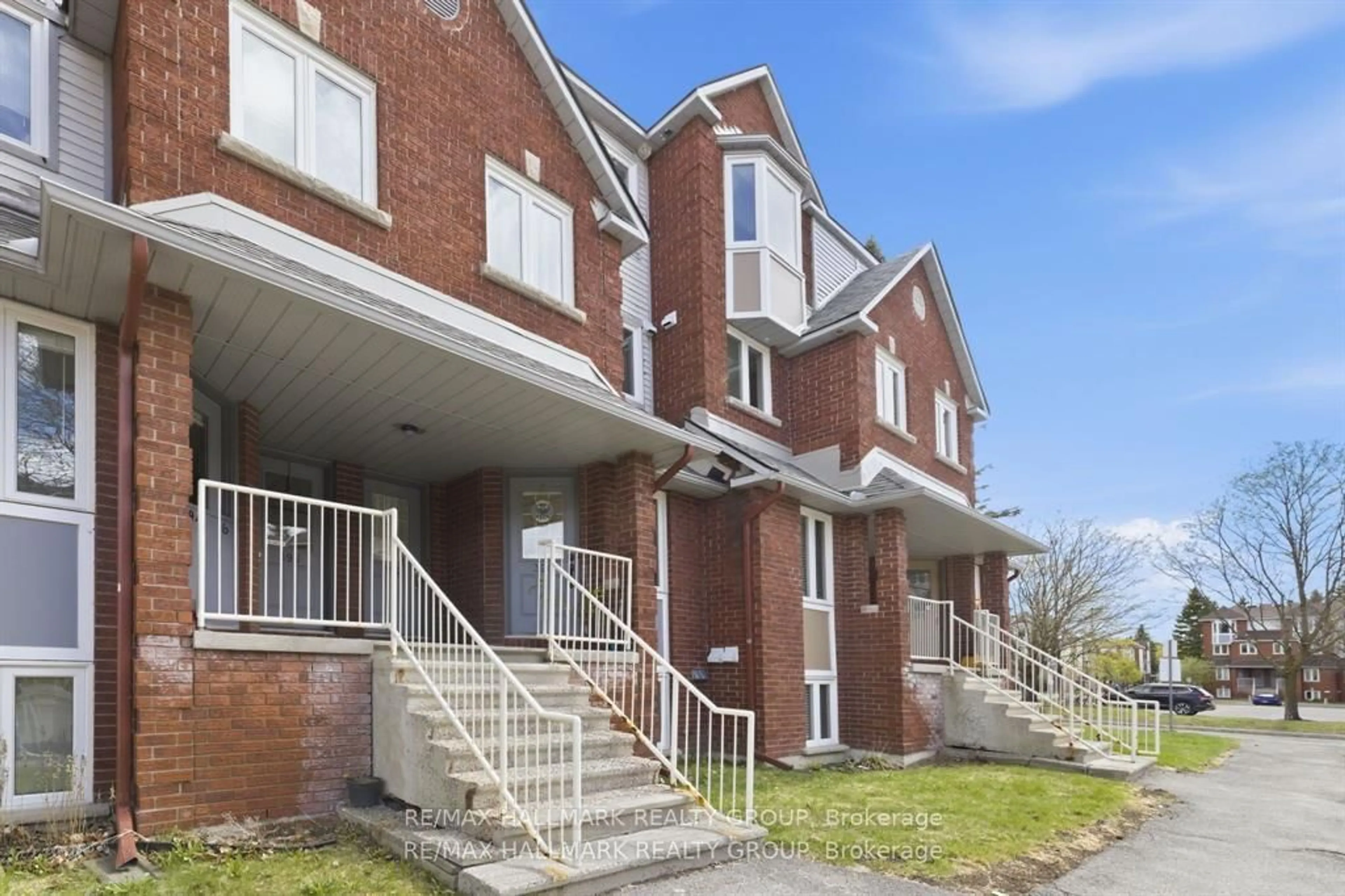 Home with brick exterior material, building for 390 Briston Private #3, Ottawa Ontario K1G 5R3