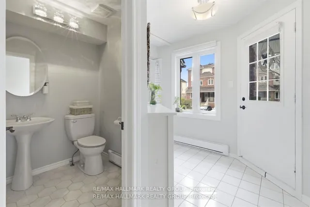 390 Briston Private #3, Ottawa 5